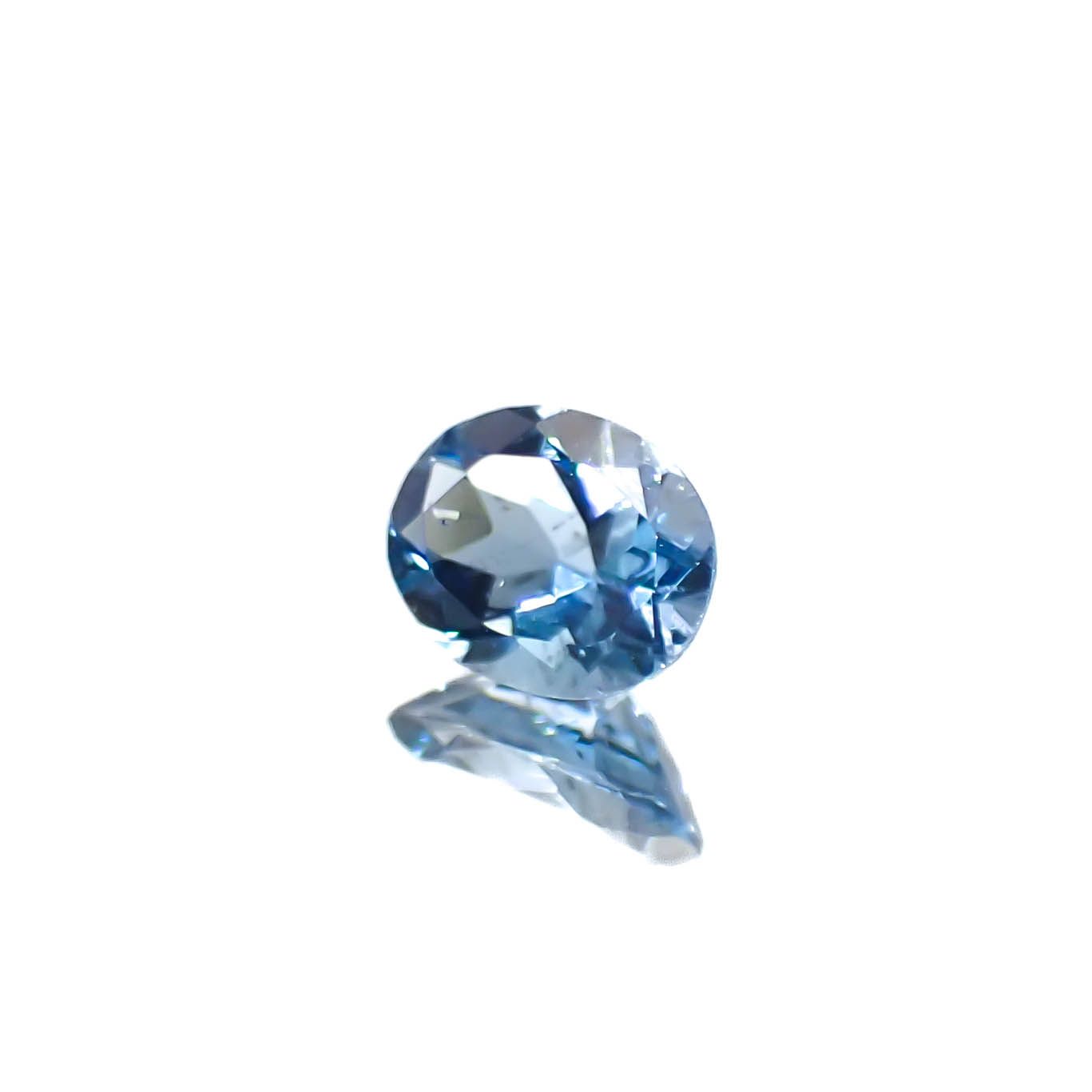 サンタマリアアクアマリン ブラジル産 0.27ct [250329938]5x3.9mm前後