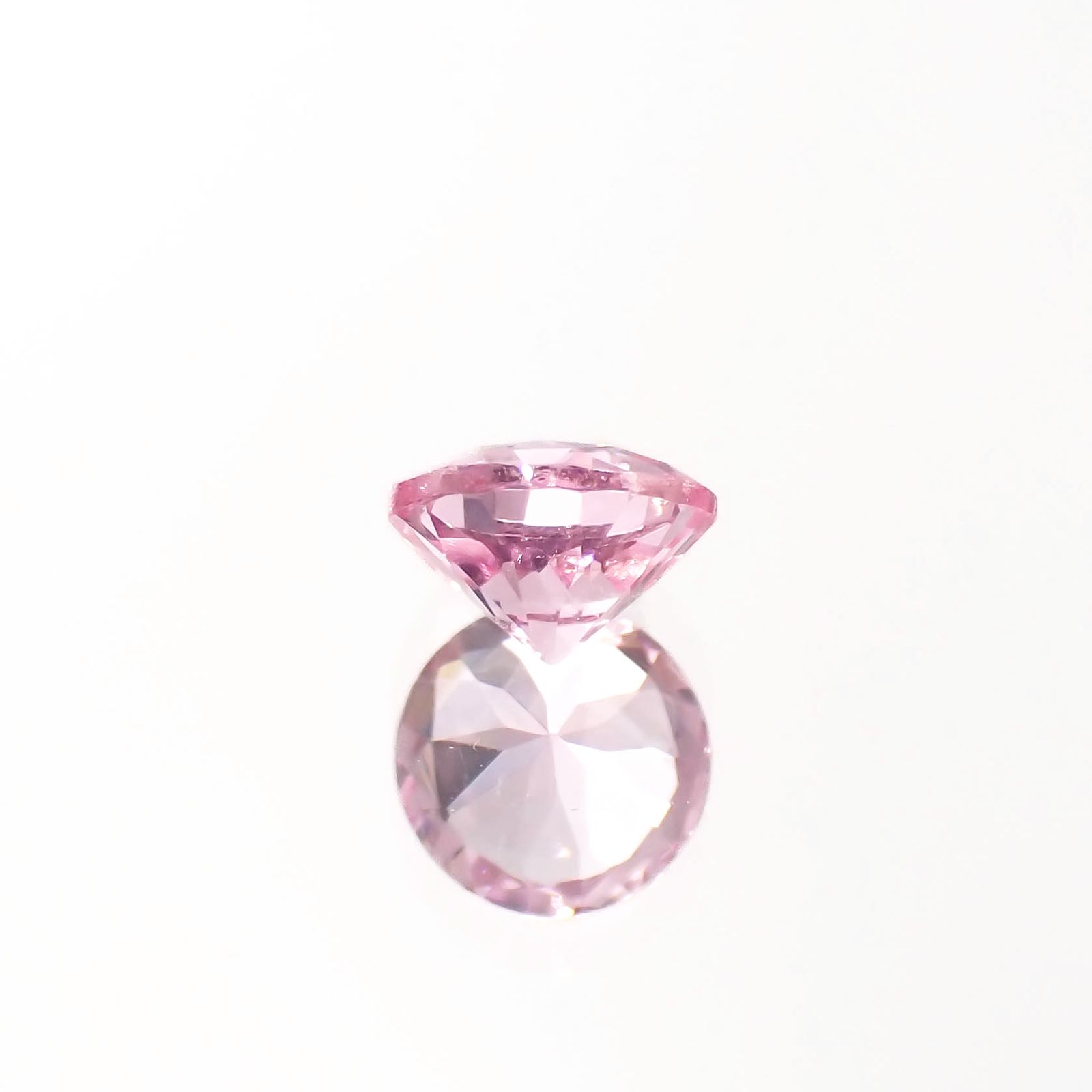 シルキーピンクスピネル タンザニア産 0.38ct[230421581]4.3x4.3mm前後