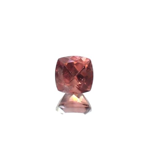 ピンクアパタイト ブラジル産 1.47ct [251224928]6.3x6.3mm前後