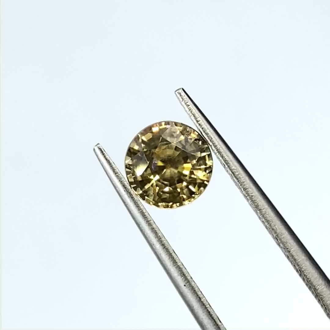 イエロージルコン(宝石名ジルコン)スリランカ/カンボジア産 1.48ct 