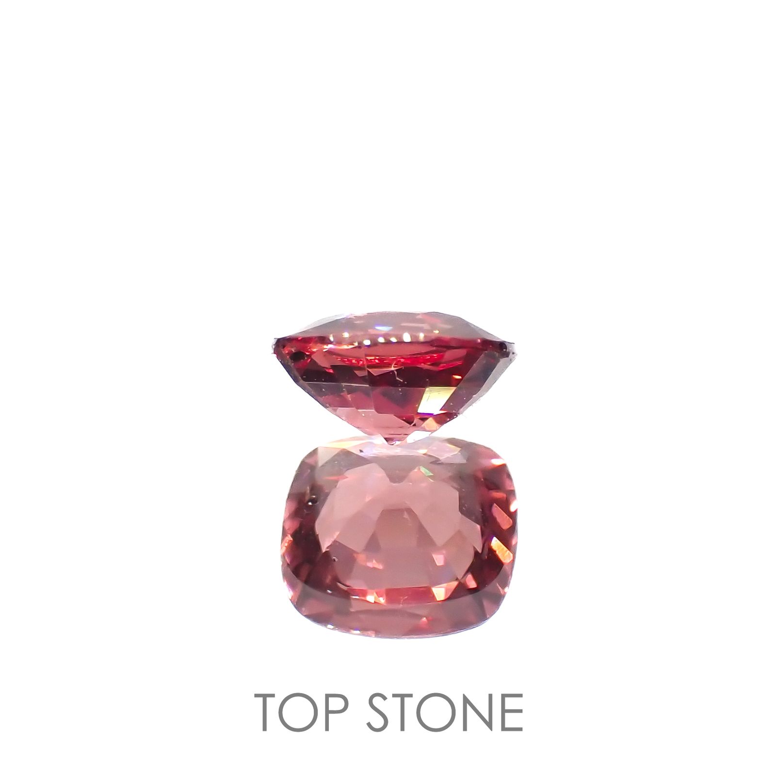 オレンジスピネル(宝石名スピネル)ビルマ/マダガスカル産 0.66ct 識別済[220817512]5.5x5.2mm前後