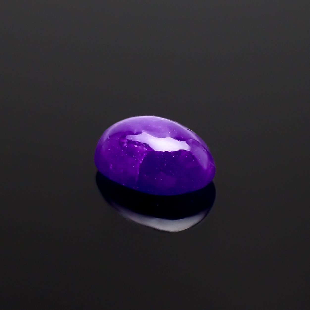 スギライト 南アフリカ産 0.89ct[230722873]7.2x5mm前後