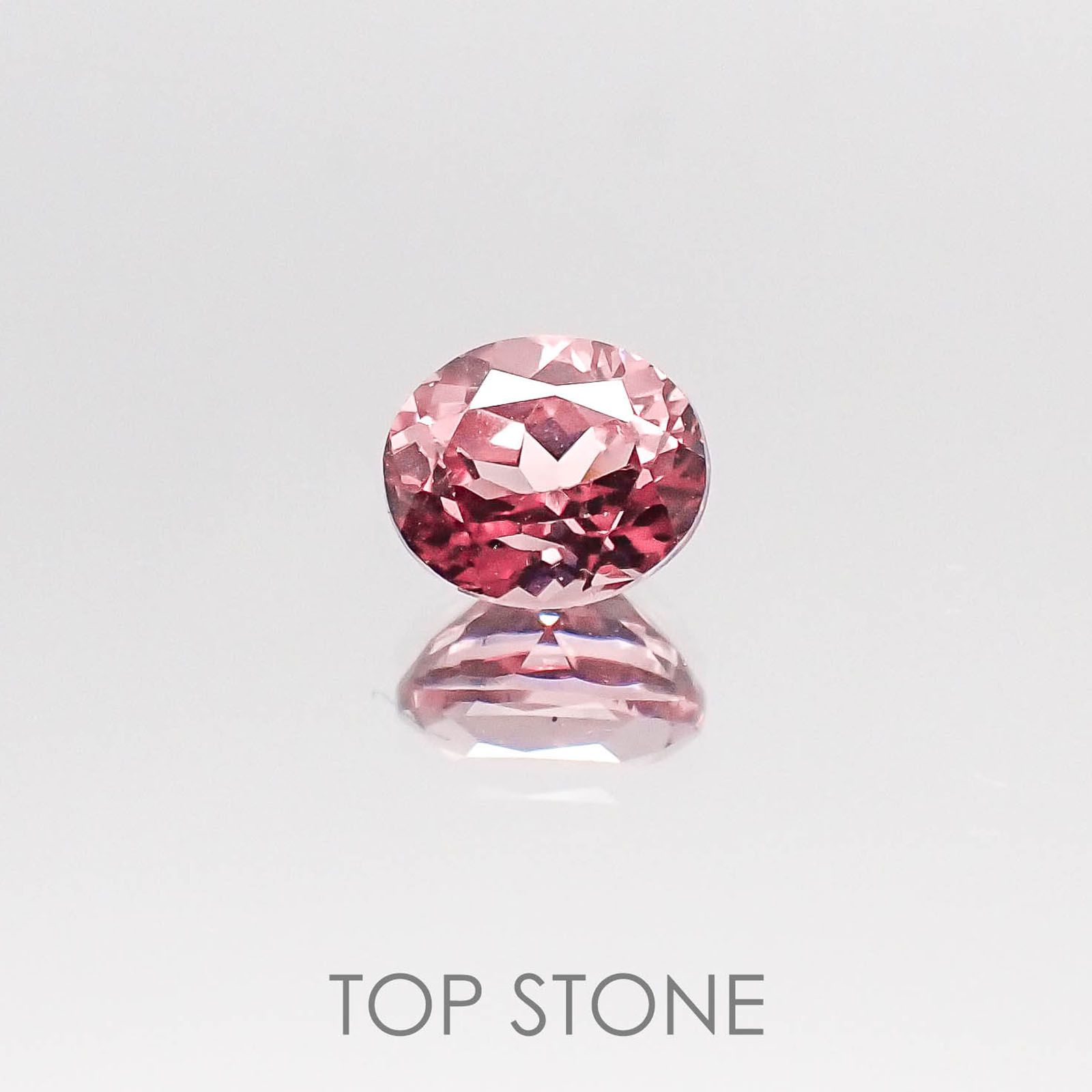 カラーチェンジマラヤガーネット タンザニア産 ルース 1.18ct[20074274]6.4×5.4mm前後