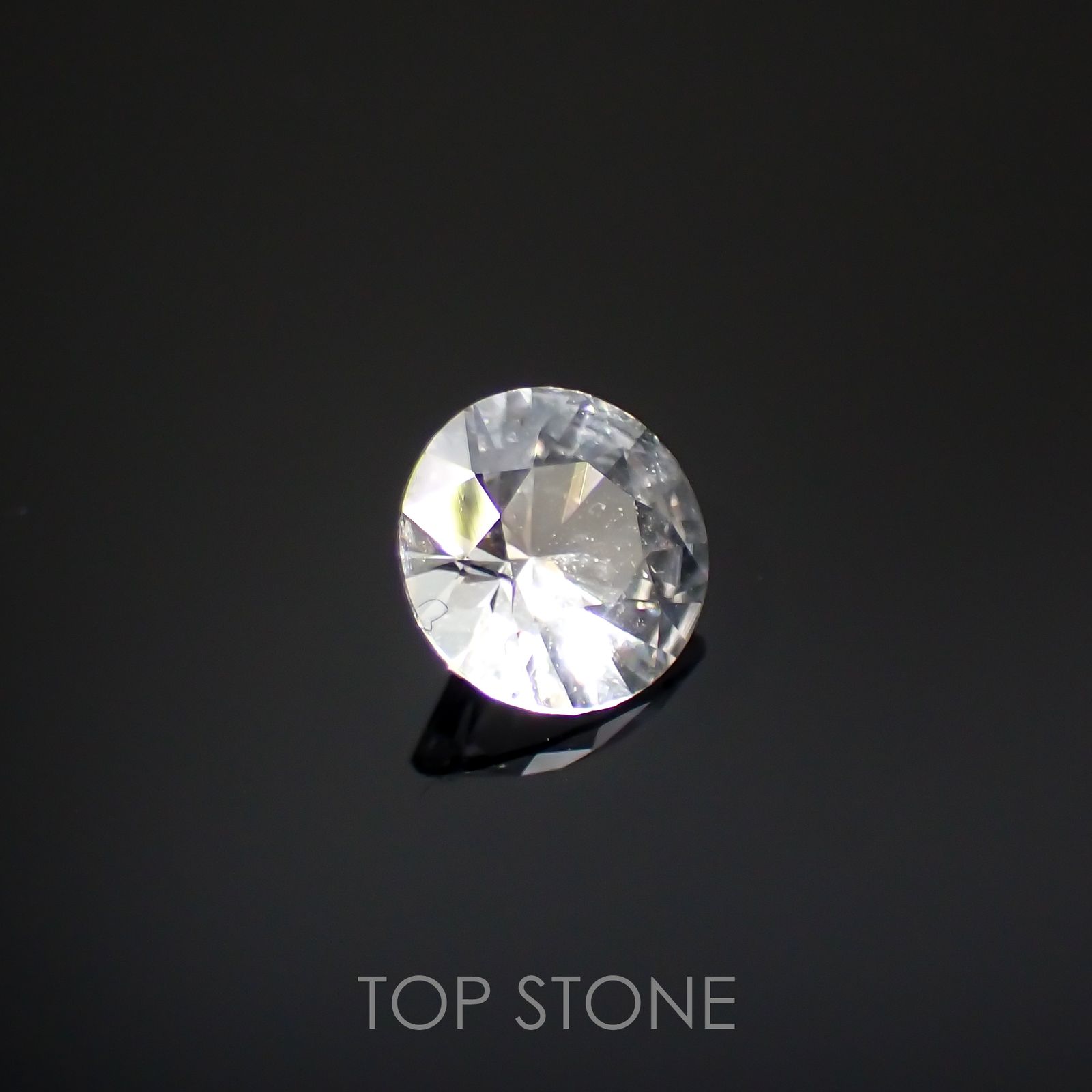 フェナカイト(宝石名フェナカイト)ブラジル産 0.61ct 識別済[220115174]6x6mm前後