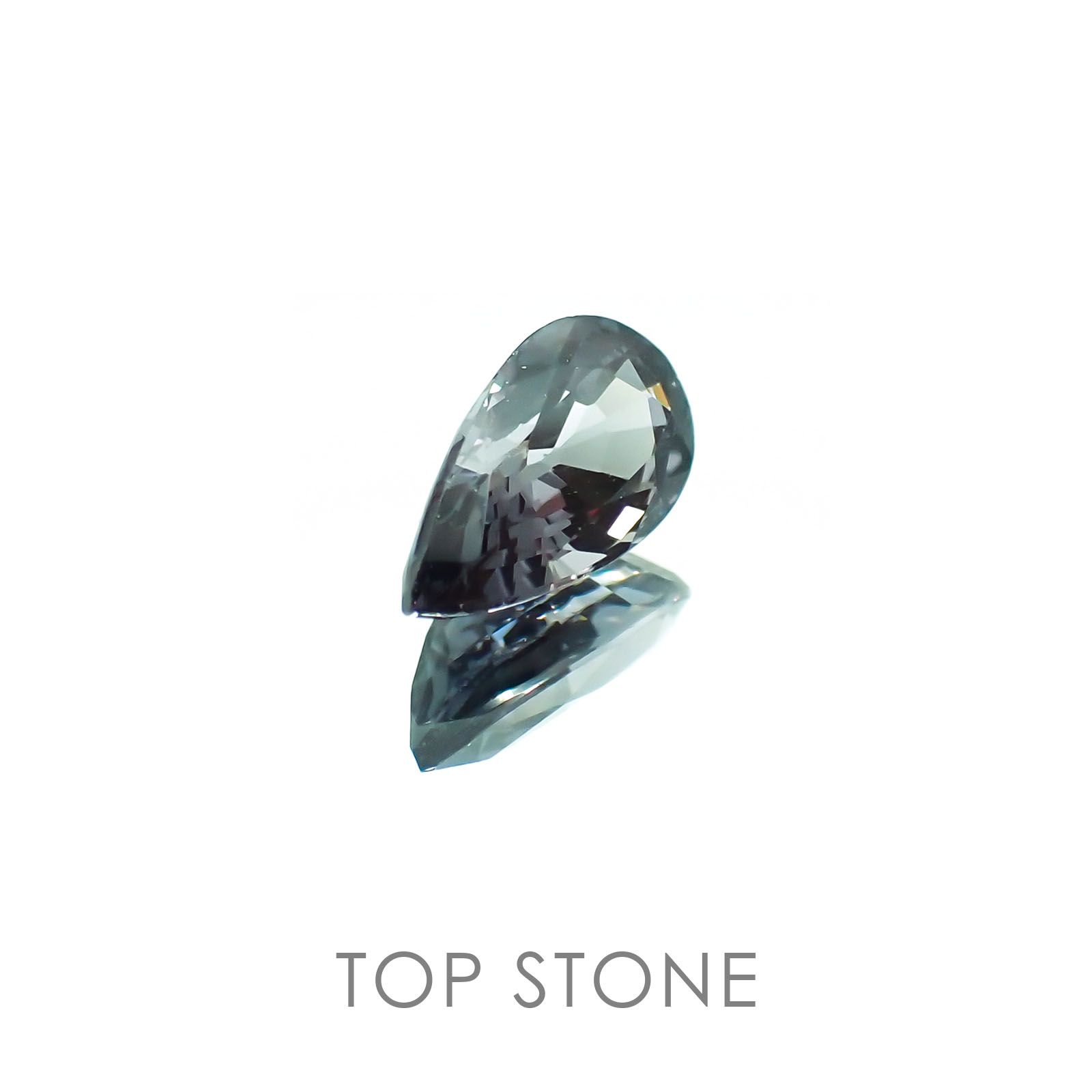 カラーチェンジガーネット(アレキタイプ) マダガスカル・ベキリー産 ルース 0.81ct[20117345]7.6×4.2mm前後