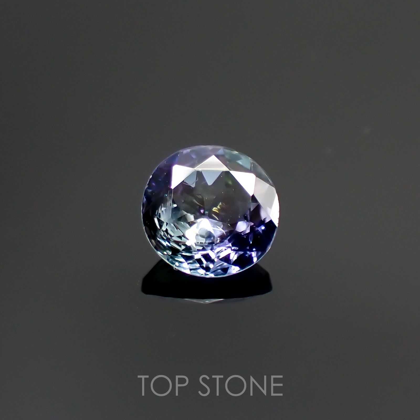 バイカラータンザナイト(ゾイサイト) タンザニア産 ルース 0.72ct[210912657]5.9×5.8mm前後
