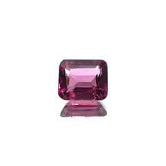 マラヤガーネット(宝石名ガーネット) タンザニア産 識別済 1.27ct / 6.4x5.4mm前後 [210711878]