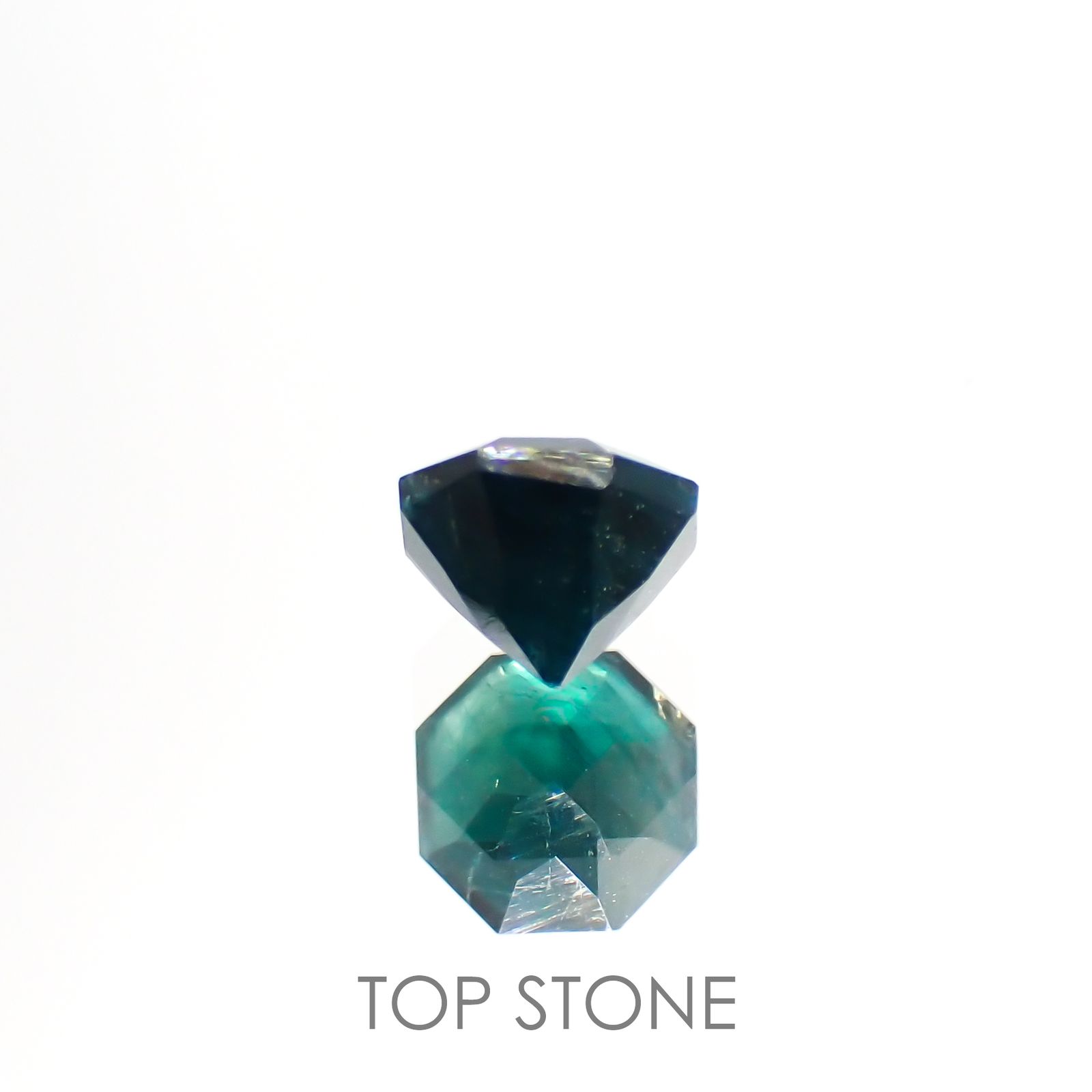 ◇オクタゴンカット◇グランディディエライト(宝石名グランディディエライト) マダガスカル産 0.58ct 識別済[210813068]4.9×4.9mm前後