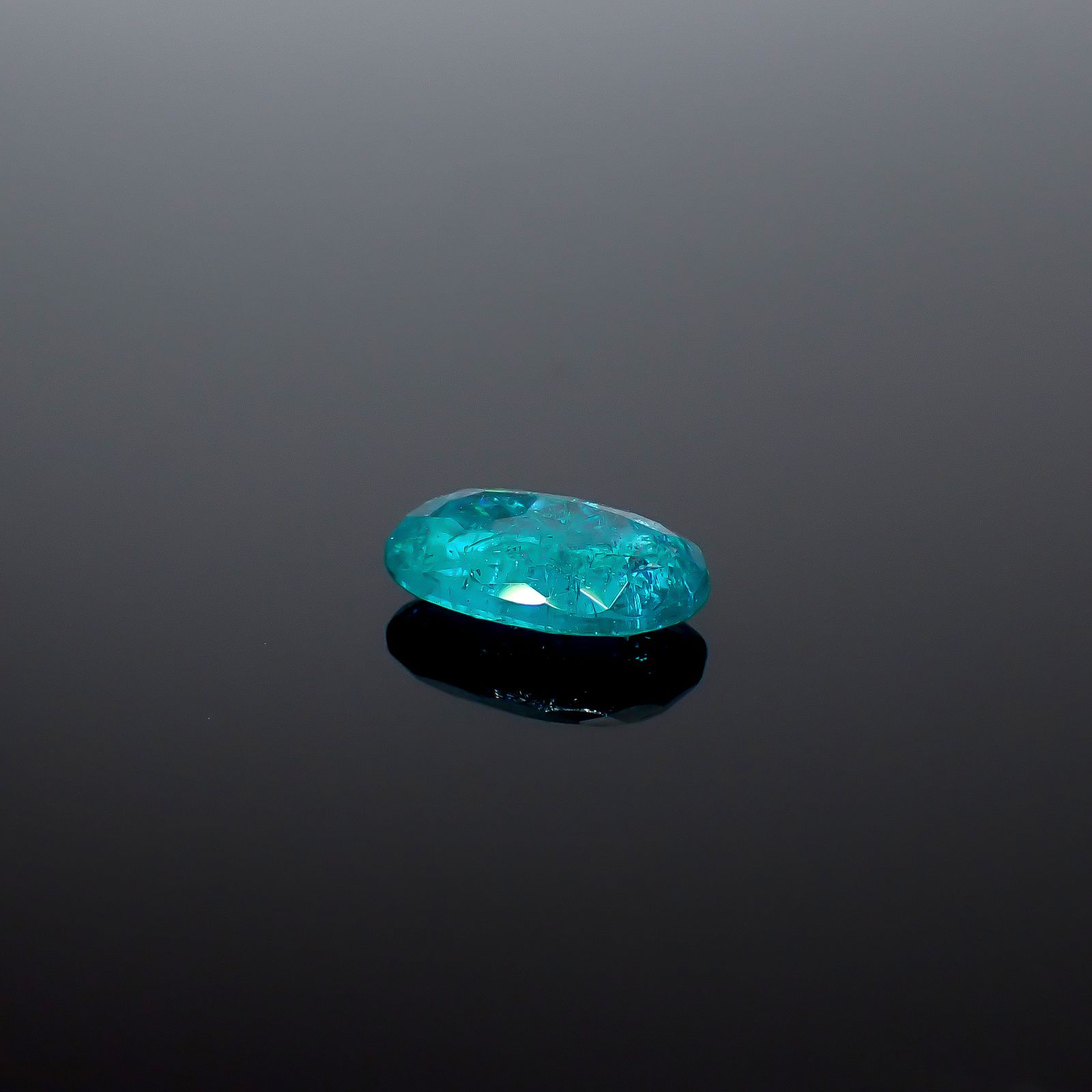パライバトルマリン(宝石名トルマリン/別名パライバ・トルマリン)エチオピア産 GIA鑑付 1.25ct / 8.66x6.01mm前後 [260933199]