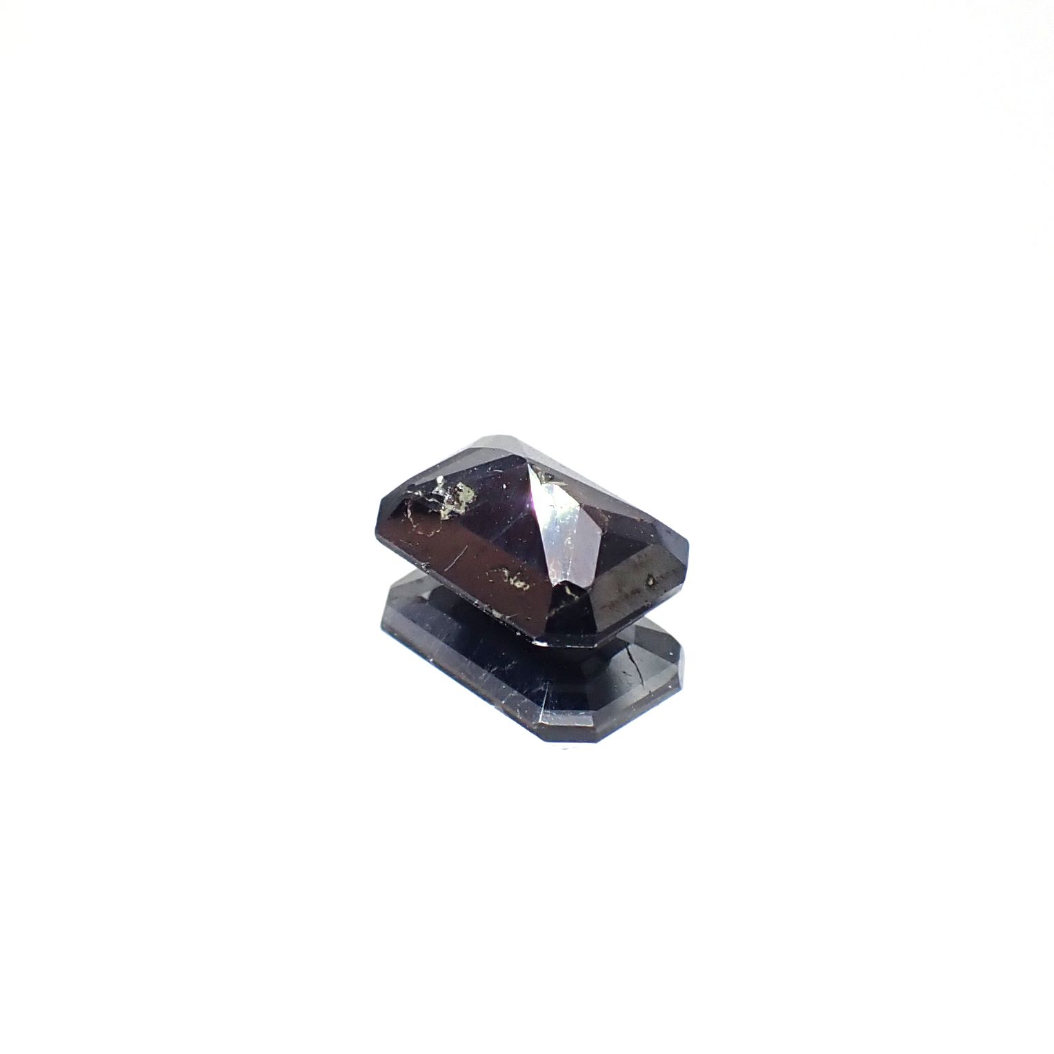 ルチル単結晶 ブラジル産 1.74ct [250630604]8.2x5.3mm前後
