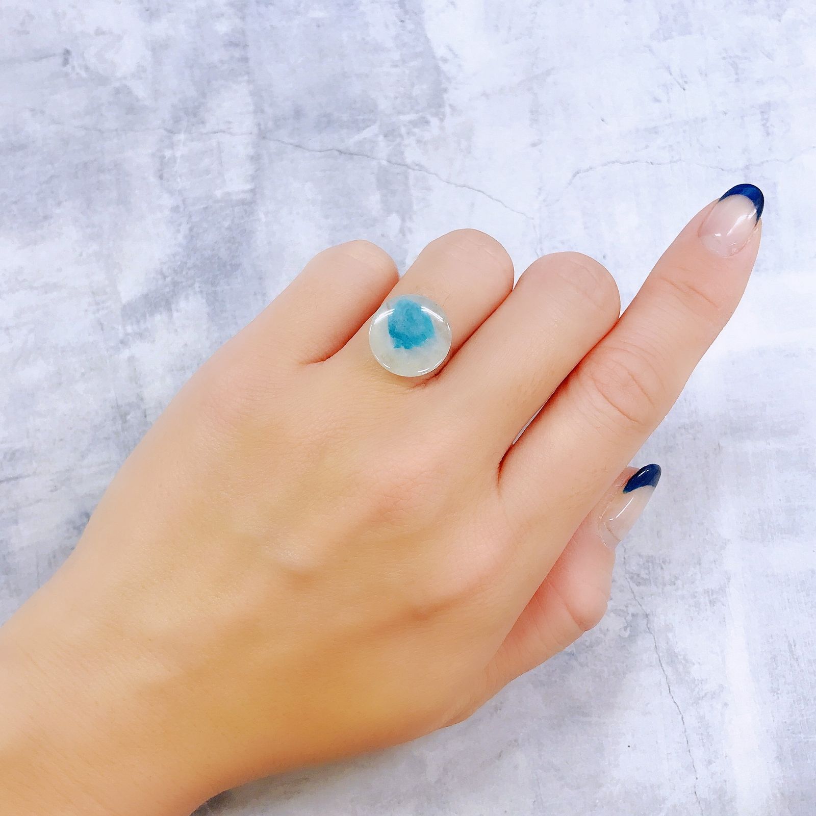 パライバトルマリンインクォーツ(宝石名トルマリンインクォーツ/別名パライバ・トルマリン)ブラジル産 6.110ct ソ付(宝貴協)[221018823]14.3x14.3mm前後