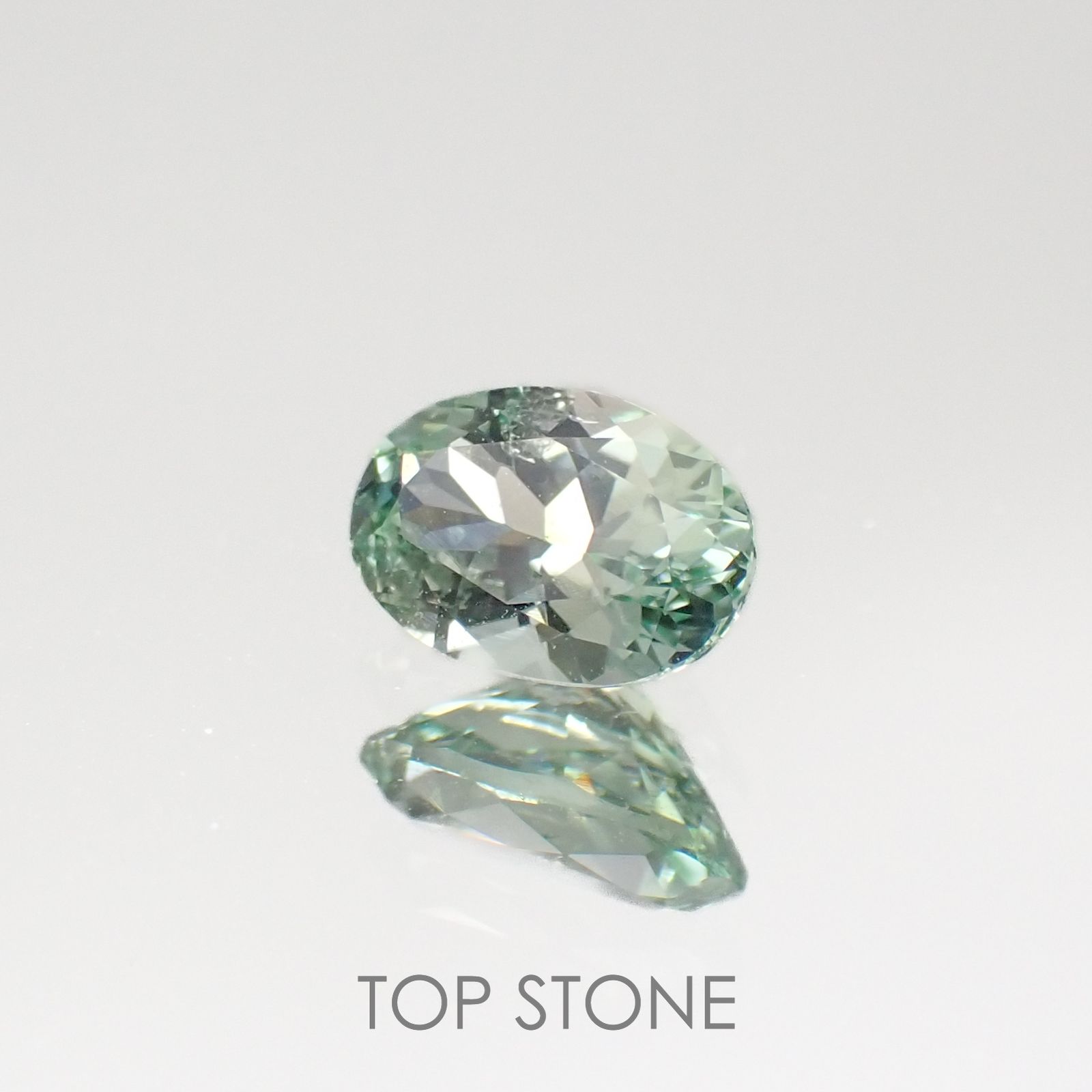 バナジウムコーネルピン(宝石名コーネルピン)タンザニア・タンガ州産 0.53ct 識別済[220716903]6.2x4.3mm前後