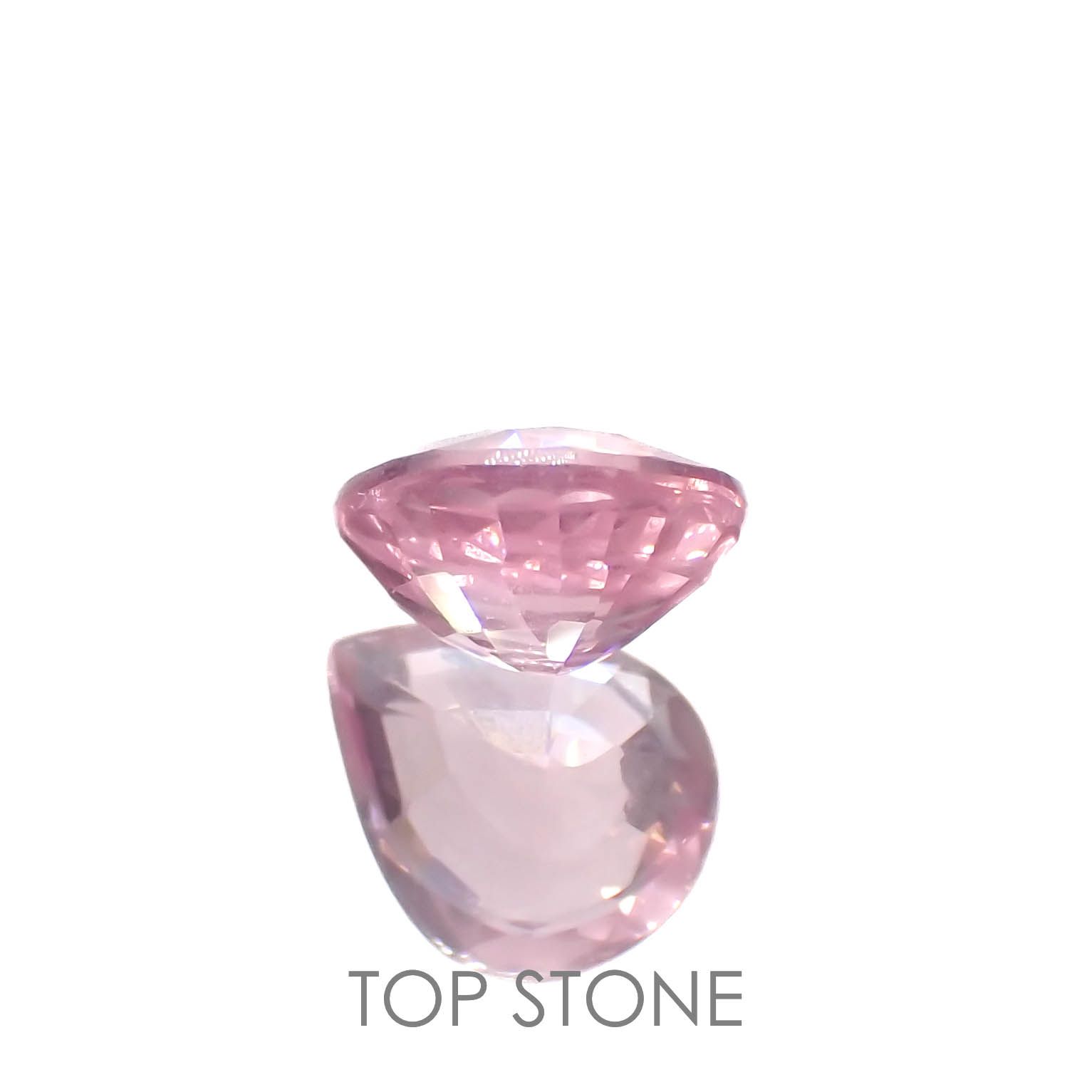 シルキーピンクスピネル(宝石名スピネル)タンザニア産 0.63ct 識別済[221219490]6x4.9mm前後