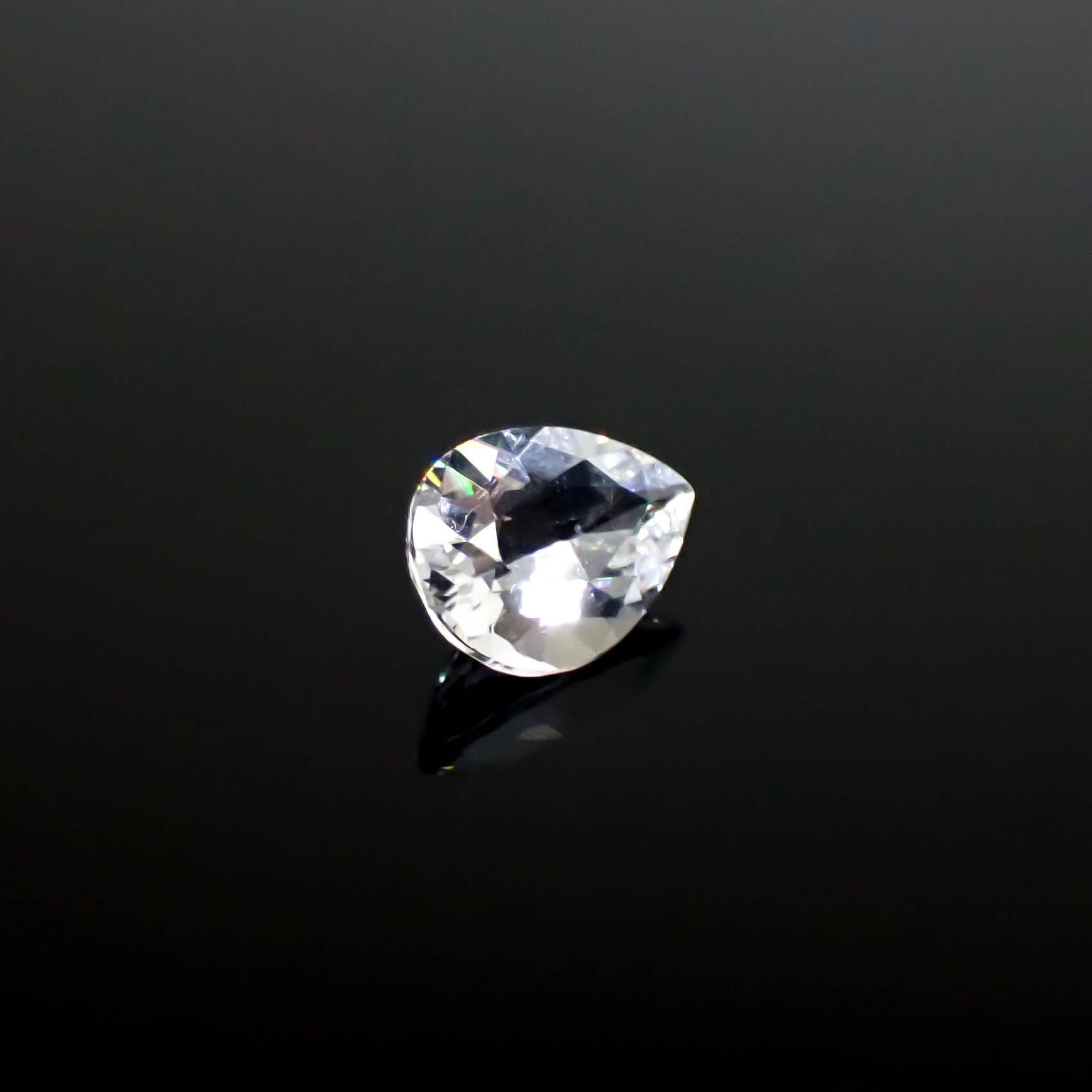 ポルサイト(宝石名ポルサイト)アフガニスタン産 0.62ct 識別済[240929108]6.9x5mm前後