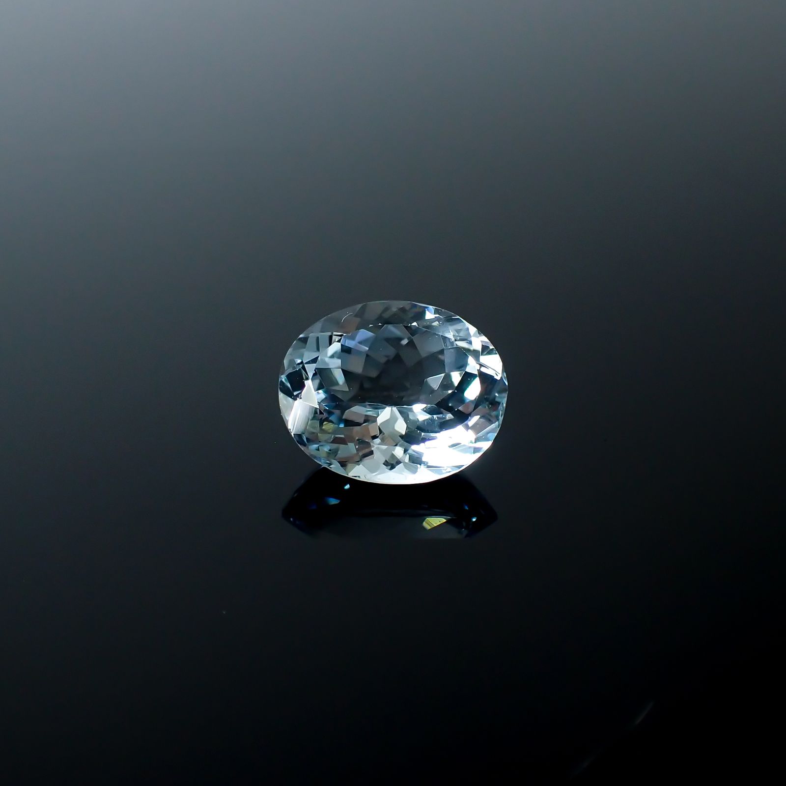 アクアマリン モザンビーク産 3.19ct[240125407]10.9x9mm前後