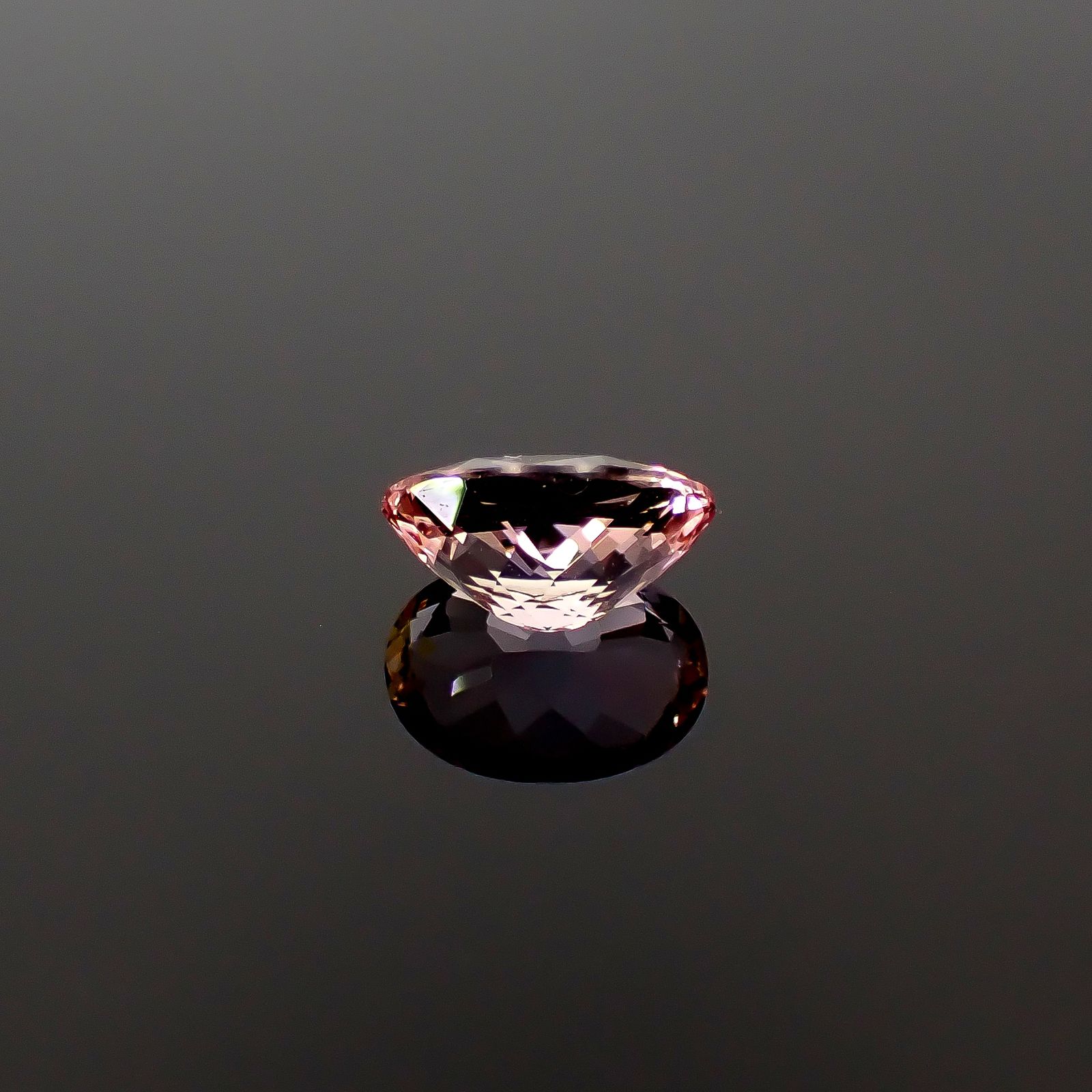 ピンクゾイサイト タンザニア産 1.34ct / 8.2x5.9mm前後 [260331944]