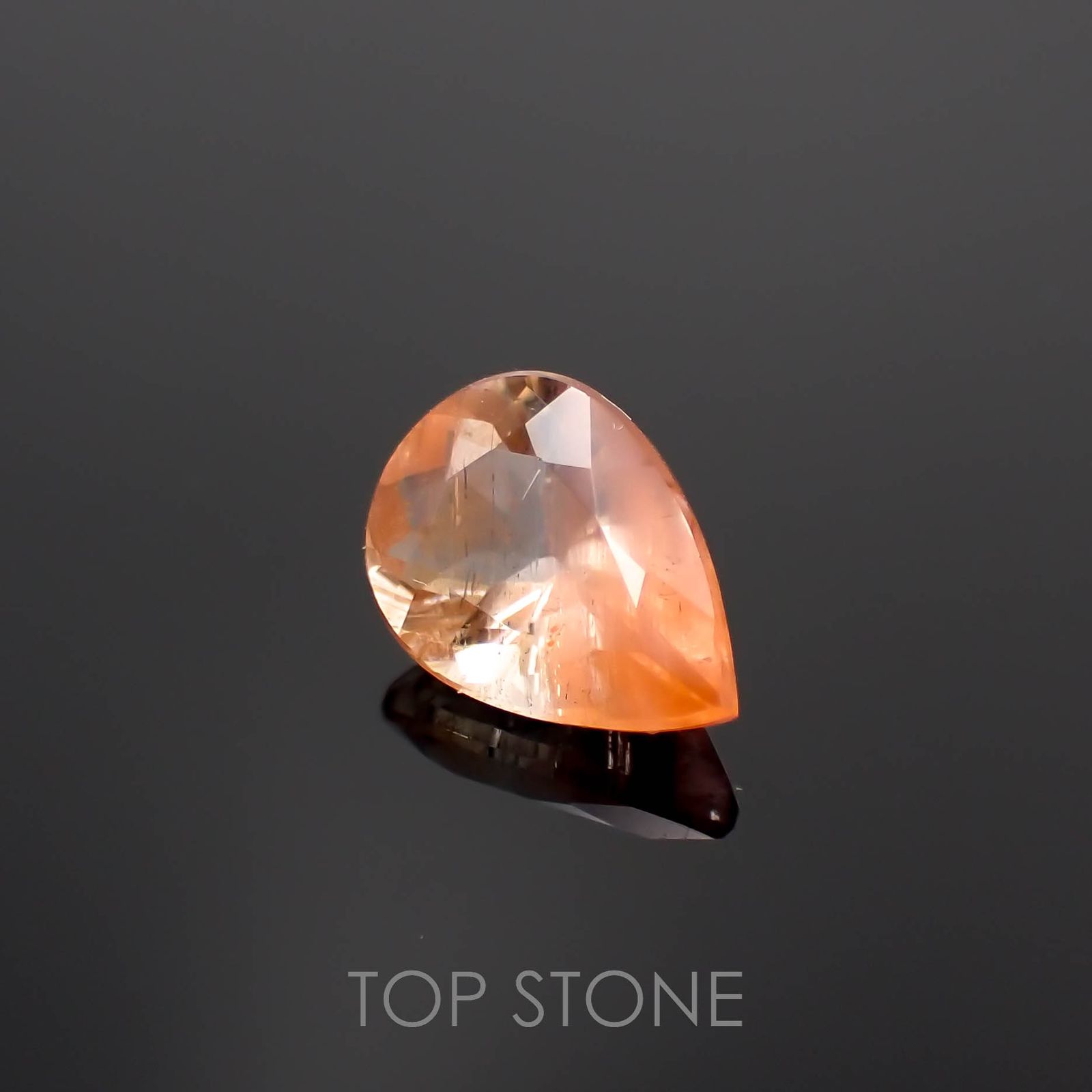 サンストーンスキャポライト(宝石名シーン・スキャポライト)タンザニア産 2.04ct 識別済[221219278]10.7x7.6mm前後
