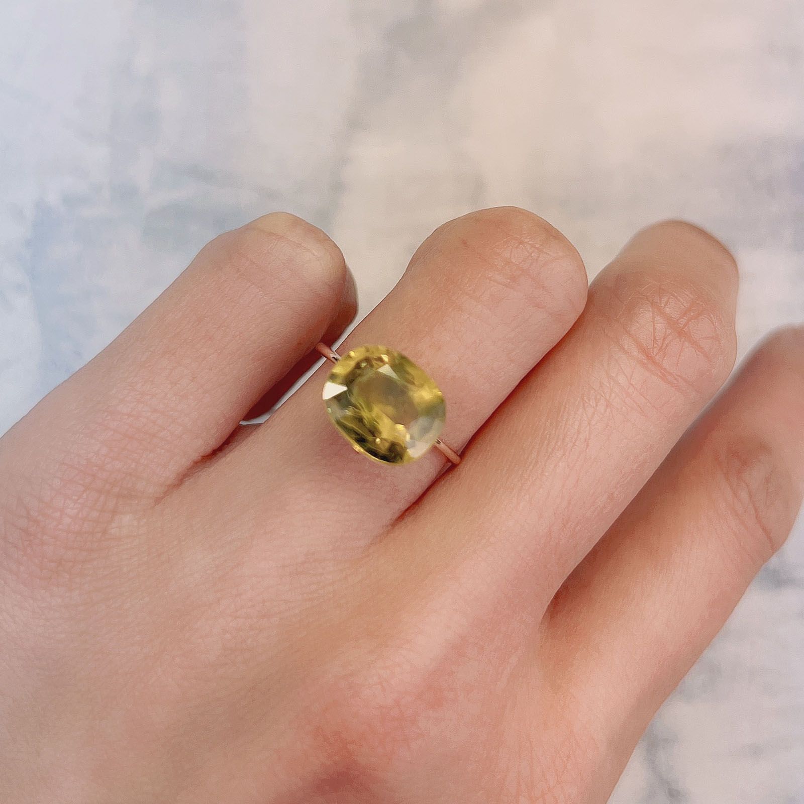 パーティカラーサファイア(宝石名パーティカラード・サファイア)タイ産 4.64ct 識別済[220717133]11.2x9mm前後