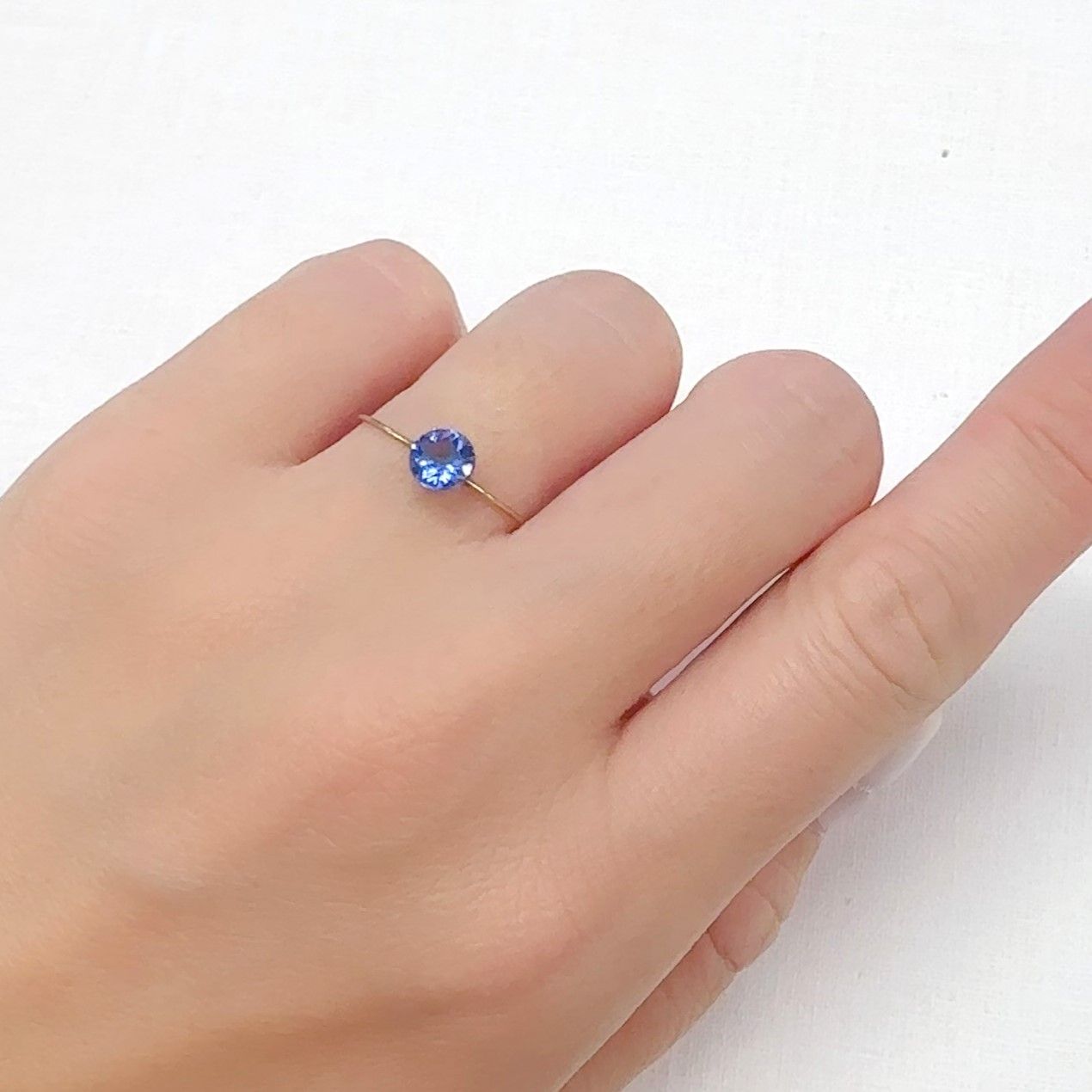 タンザナイト(宝石名タンザナイト)タンザニア産 0.67ct 識別済[240627884]5.5x5.5mm前後