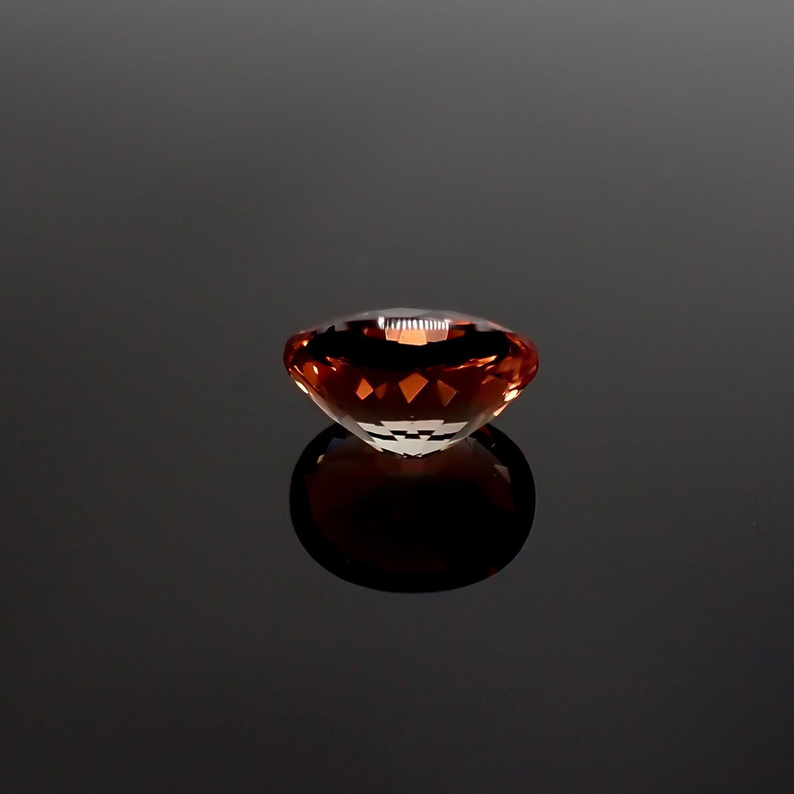 オレゴンサンストーン(宝石名オレンジ・ラブラドライト) アメリカ・オレゴン州産 1.660ct ソ付(彩珠)[250711629]8.9×7.1mm前後