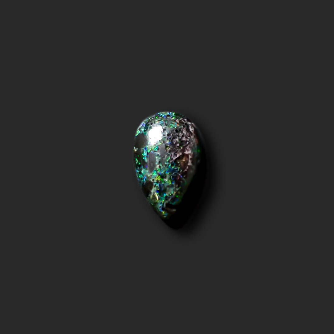 ブラックマトリックスオパール(宝石名オパール/加熱処理)オーストラリア産 1.39ct 識別済[250330129]10.9x6.9mm前後