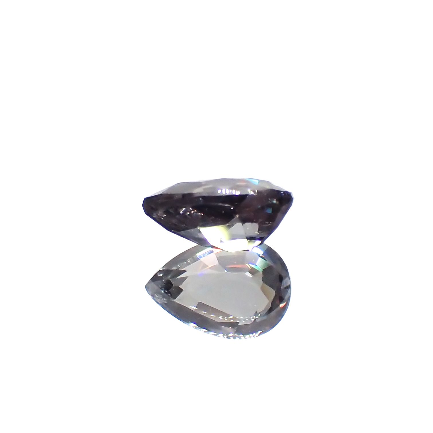 ベキリーブルーガーネット（カラーチェンジガーネット アレキタイプ）(宝石名ガーネット)マダガスカル・ベキリー産 0.85ct 識別済[231224535]6.9x4.8mm前後