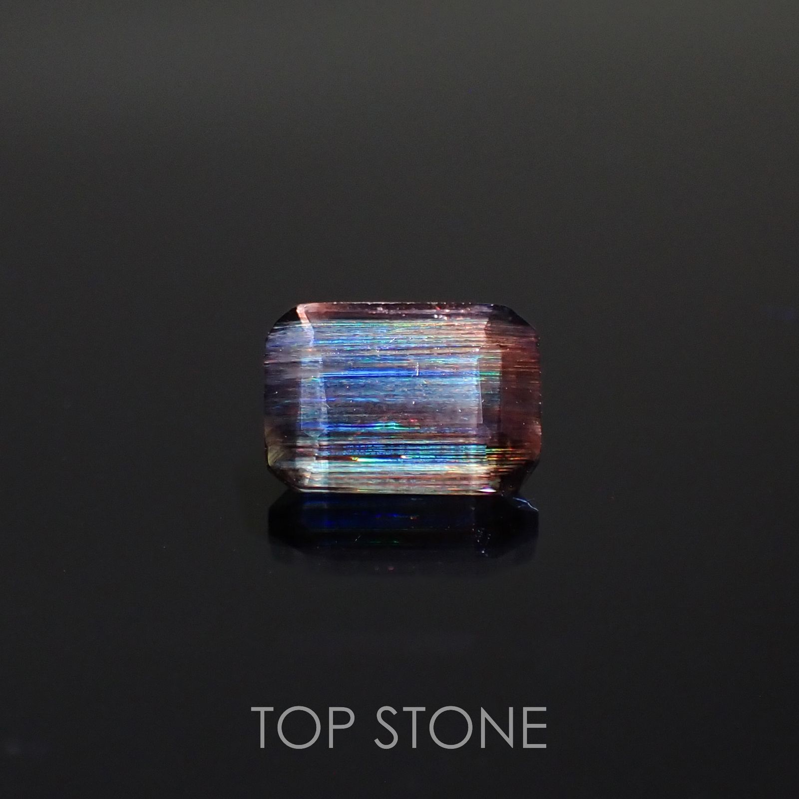 レインボースキャポライト ブラジル産 0.89ct[230320915]6.9x4.8mm前後