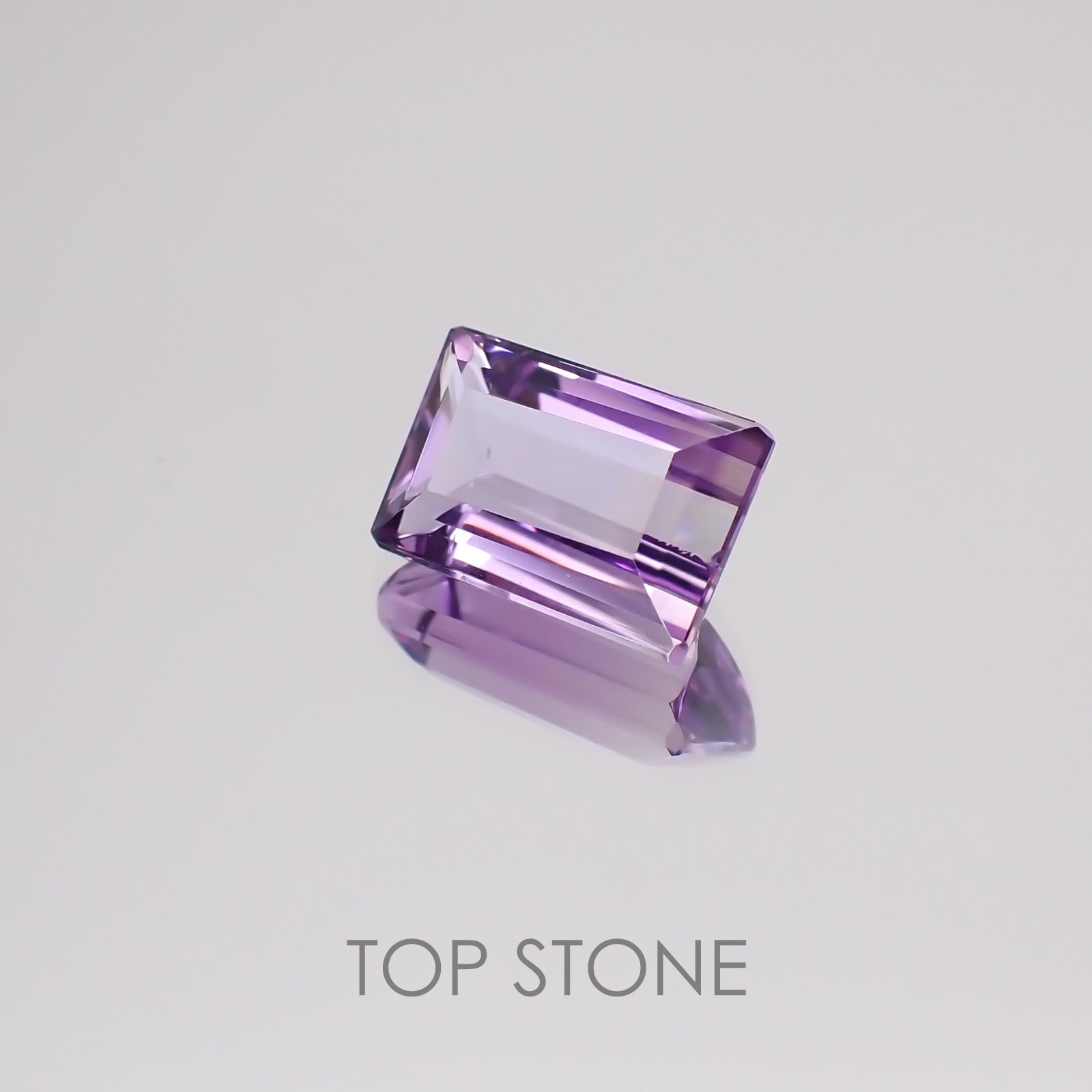 アワーグラスアメジスト モロッコ産 ルース 3.23ct[21038592]10.9×7.1mm前後
