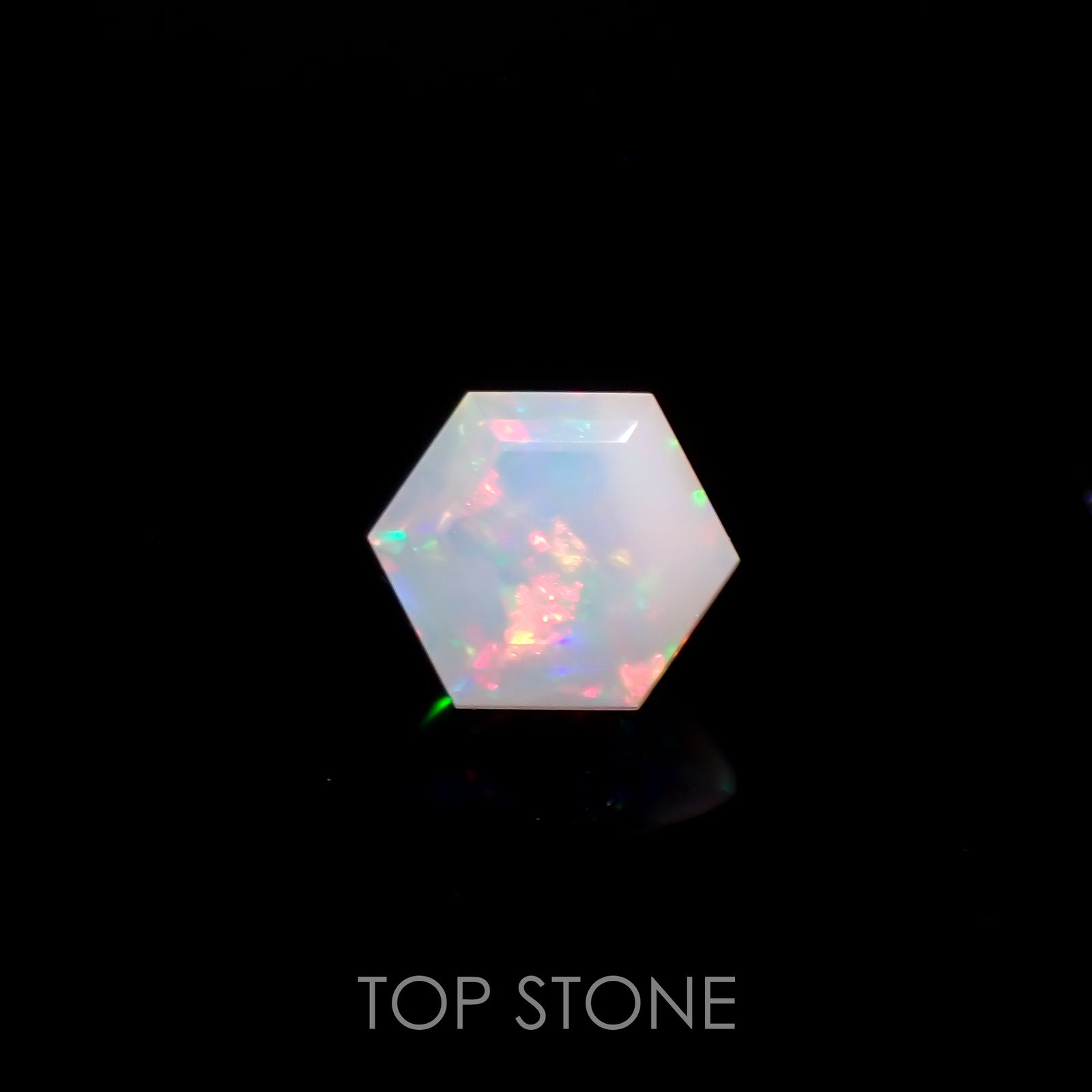 ◇ヘキサゴンカット◇エチオピアオパール(宝石名オパール)エチオピア産 0.35ct 識別済[220115479]4.8x4.7mm前後