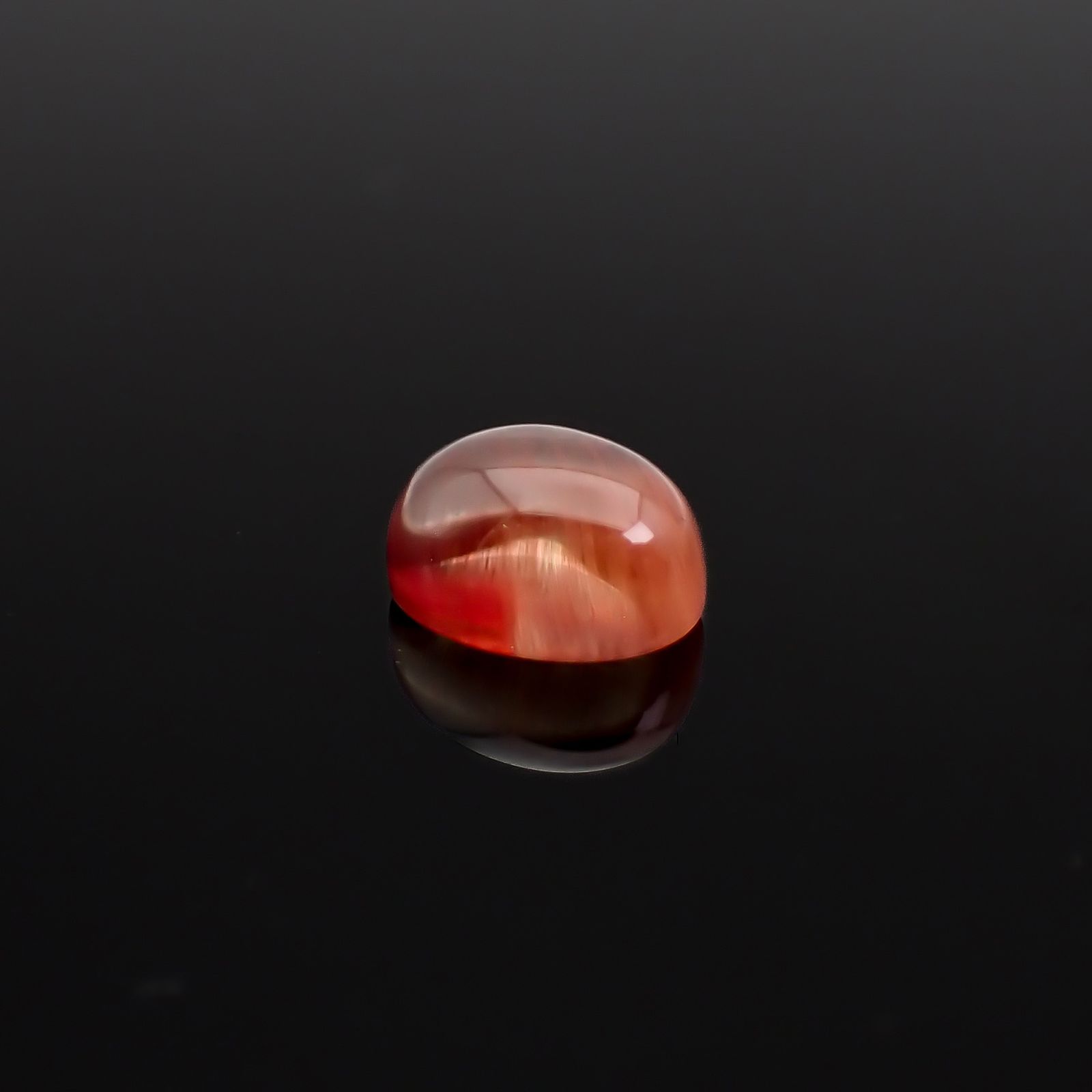バイカラーアンデシン チベット産 2.58ct / 9.1x7.1mm前後 [260732567]