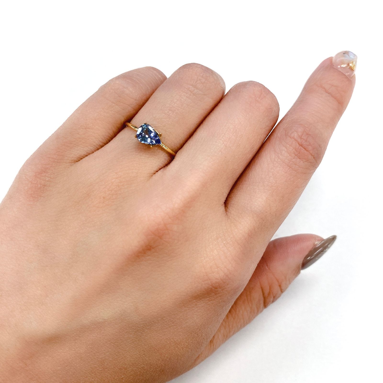バイカラータンザナイト(ゾイサイト) タンザニア産 ルース 0.67ct[210410578]7.1×5mm前後