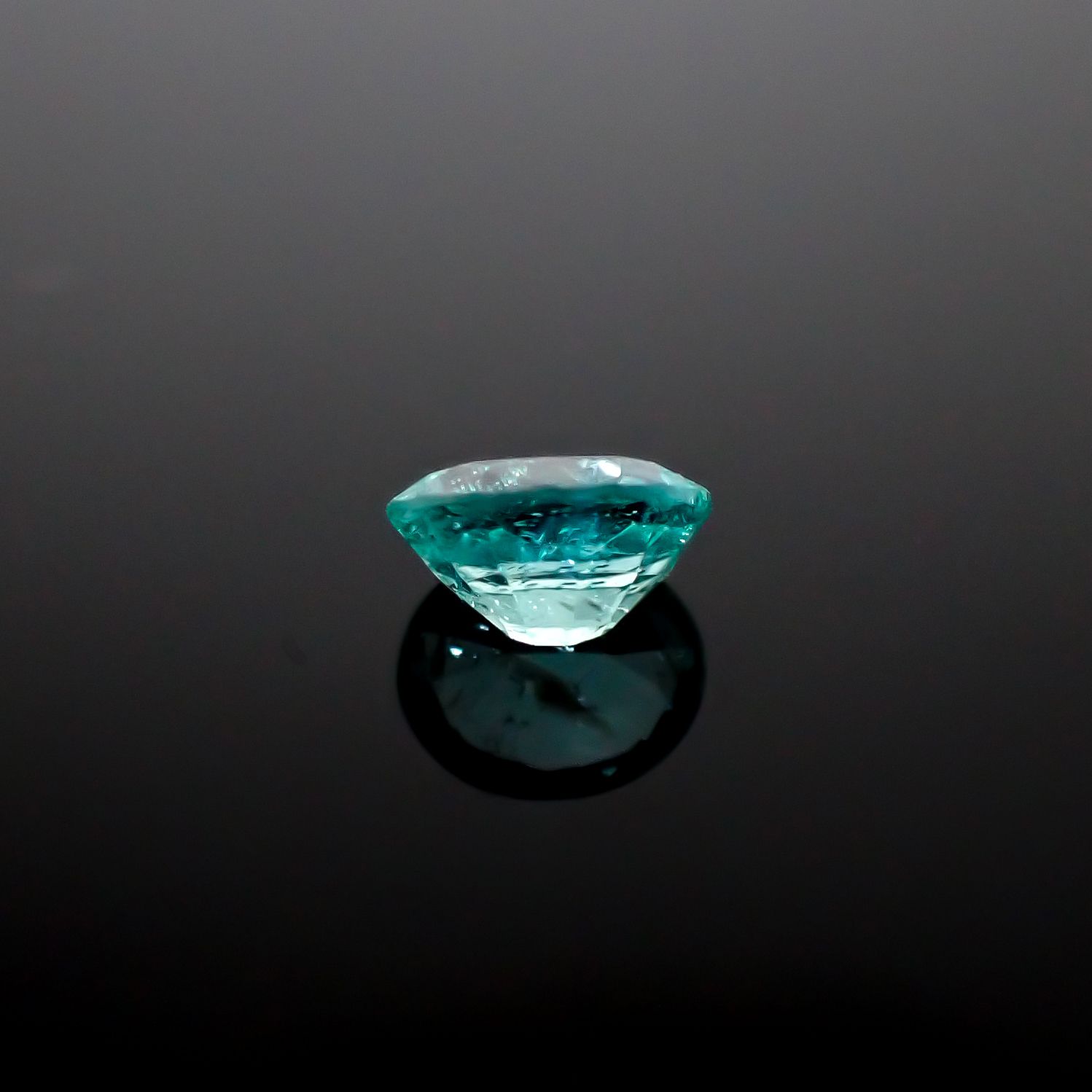 パライバトルマリン ブラジル・キントス鉱山産 0.36ct [241229539]4.9x4.1mm前後