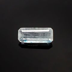 ユークレース(宝石名ユークレース) ブラジル産 0.658ct ソ付(彩珠)[21038474]7.6×3.2mm前後