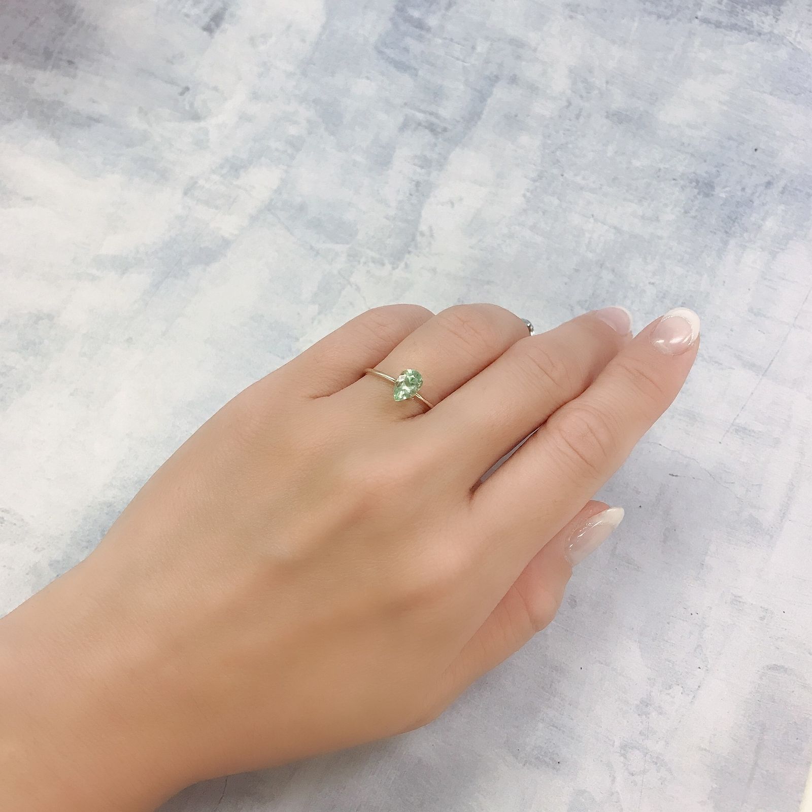 バナジウムコーネルピン(宝石名コーネルピン)タンザニア・タンガ州産 1.02ct 識別済[220716902]7.6x5.1mm前後