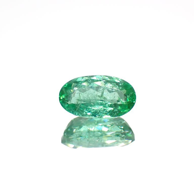 パライバトルマリン(宝石名トルマリン/別名パライバ・トルマリン)ブラジル産 0.675ct ソ付(宝貴協)[221018784]6.9x4mm前後