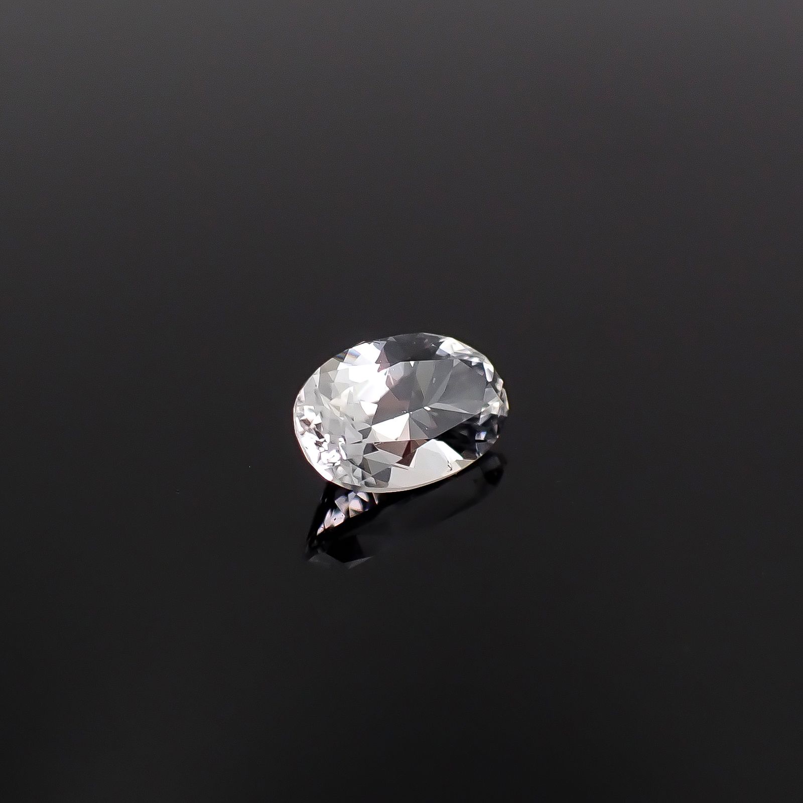 フェナカイト ロシア産 0.62ct / 7x4.4mm前後 [260231710]