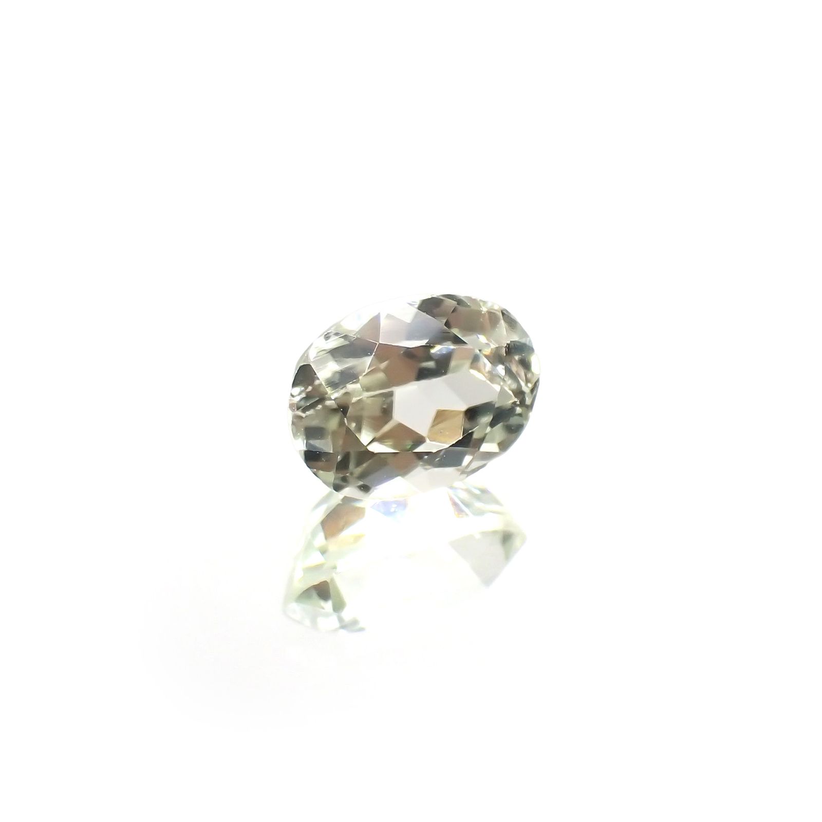 シリマナイト(宝石名シリマナイト)インド産 識別済 1.65ct / 7.9x5.9mm前後 [211113697]