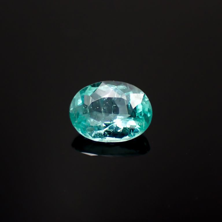 パライバトルマリン(宝石名トルマリン/別名パライバ・トルマリン)ブラジル・パライバ州バターリャ鉱山産 0.25ct 識別済[221018836]4.7x3.6mm前後