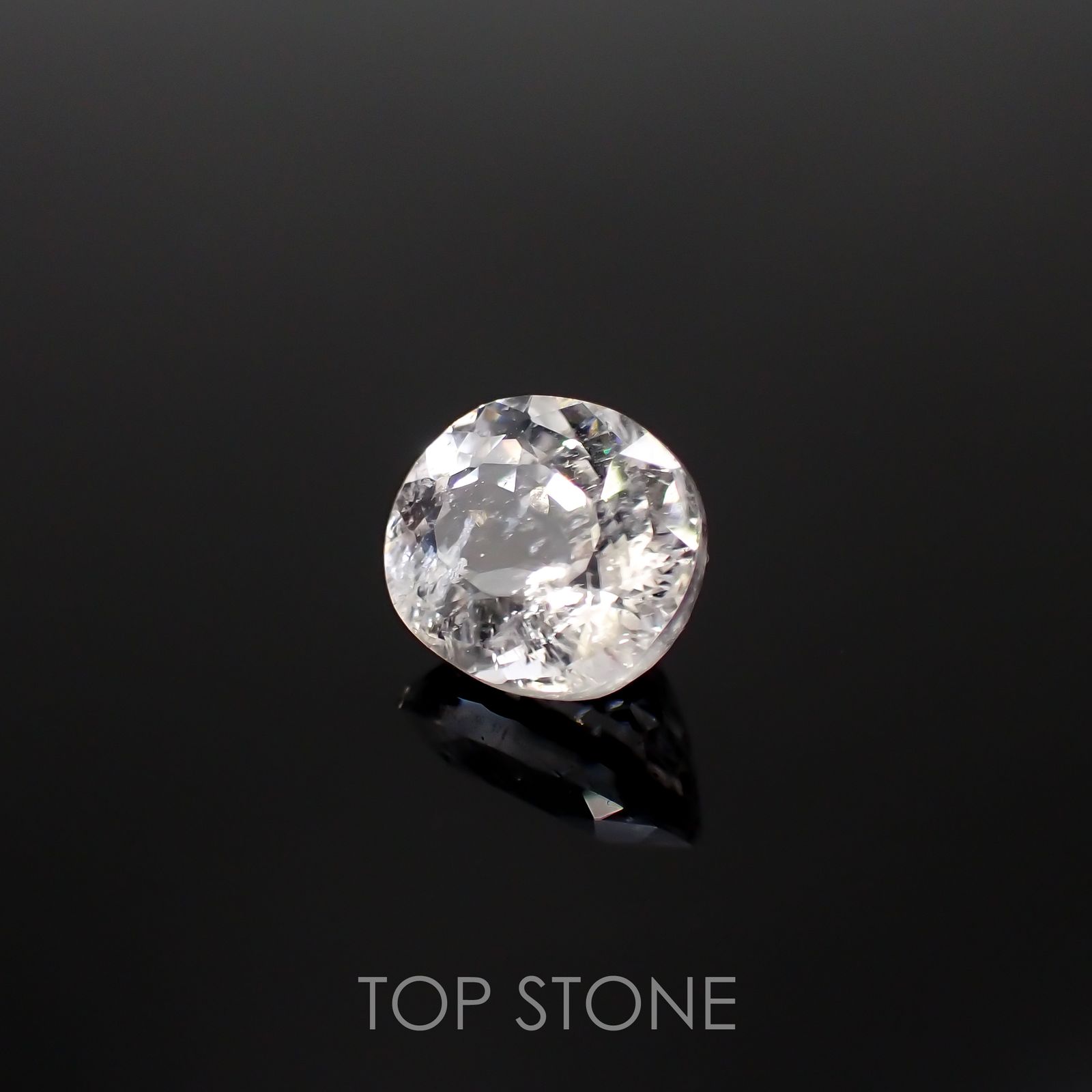 フェナカイト(宝石名フェナカイト)ロシア産 2.16ct 識別済[220515737]8.7x7.2mm前後