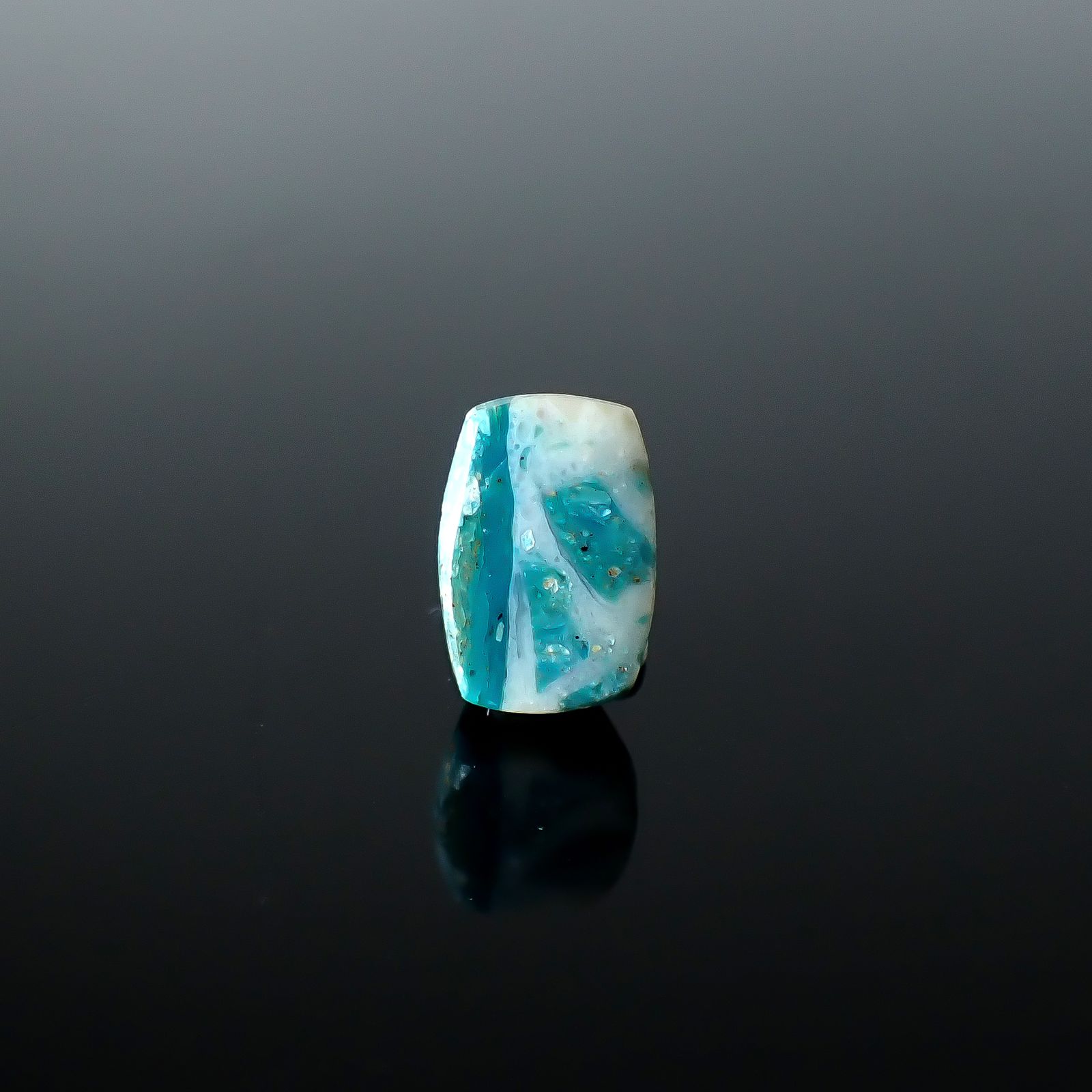 ブルーオパール ペルー産 2.04ct [250730733]9.7x6.6mm前後