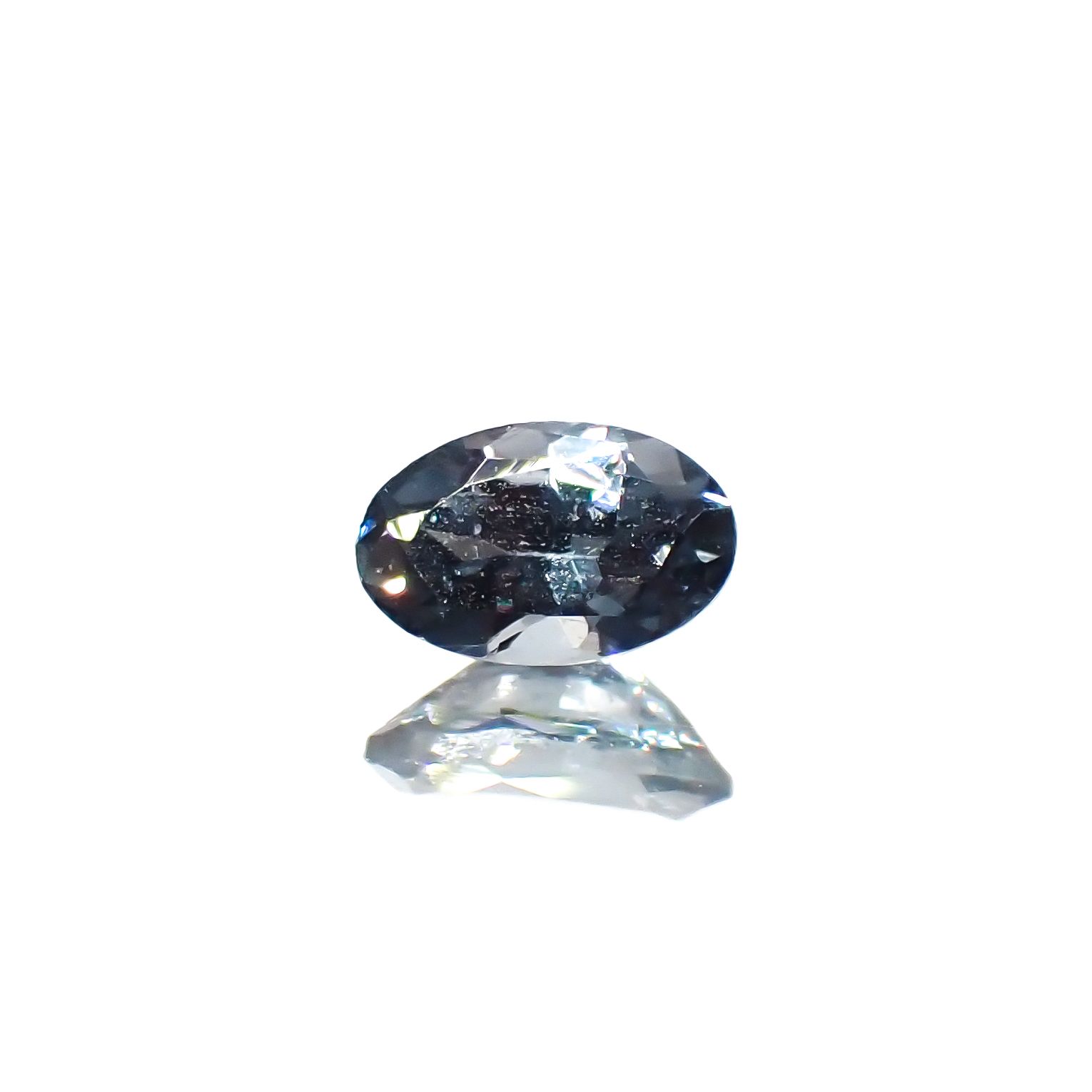 ベキリーブルーガーネット（カラーチェンジガーネット） 0.369ct
