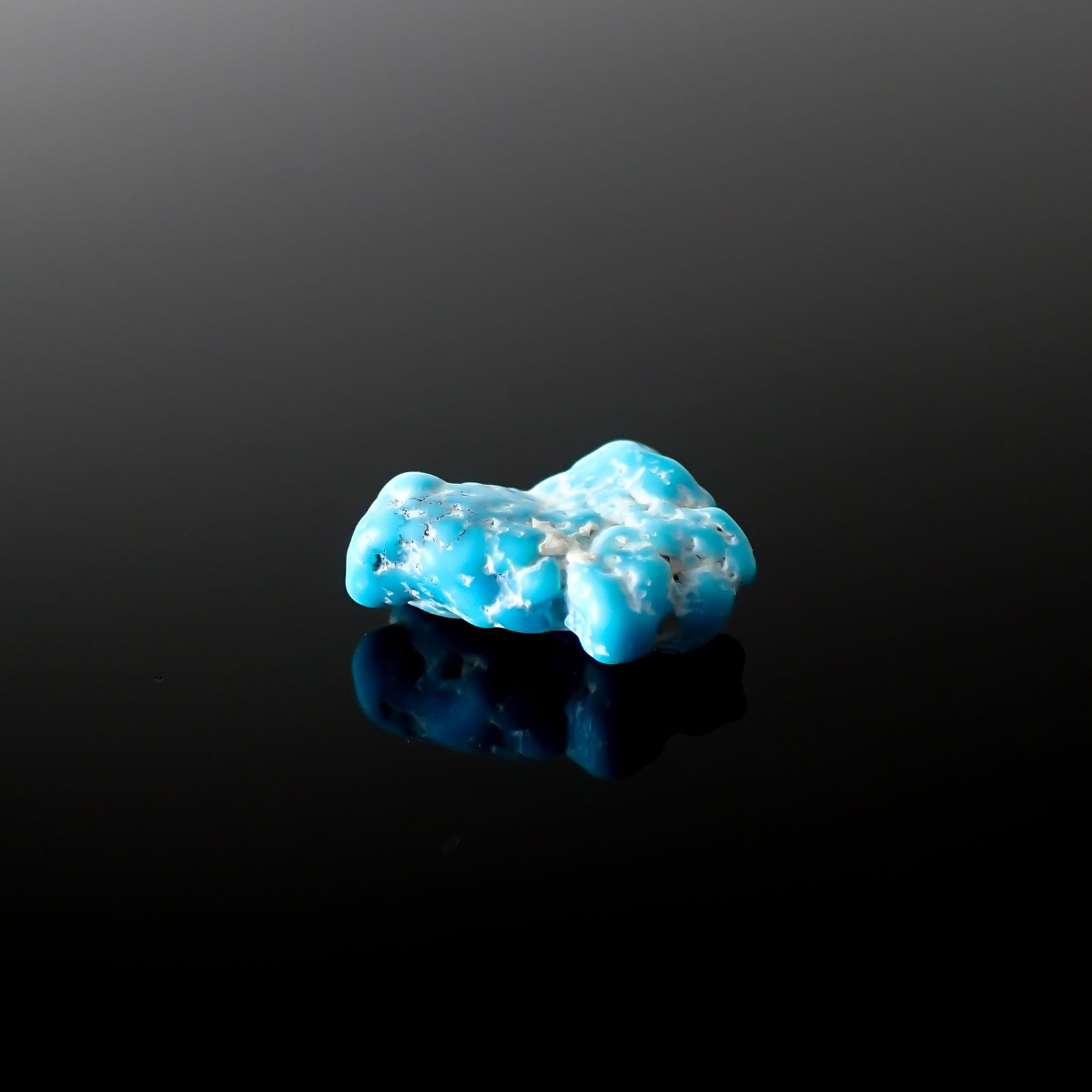 ターコイズ 原石 アメリカ・アリゾナ州キングマン産 6.89ct[240226373]15.8x12.4mm前後