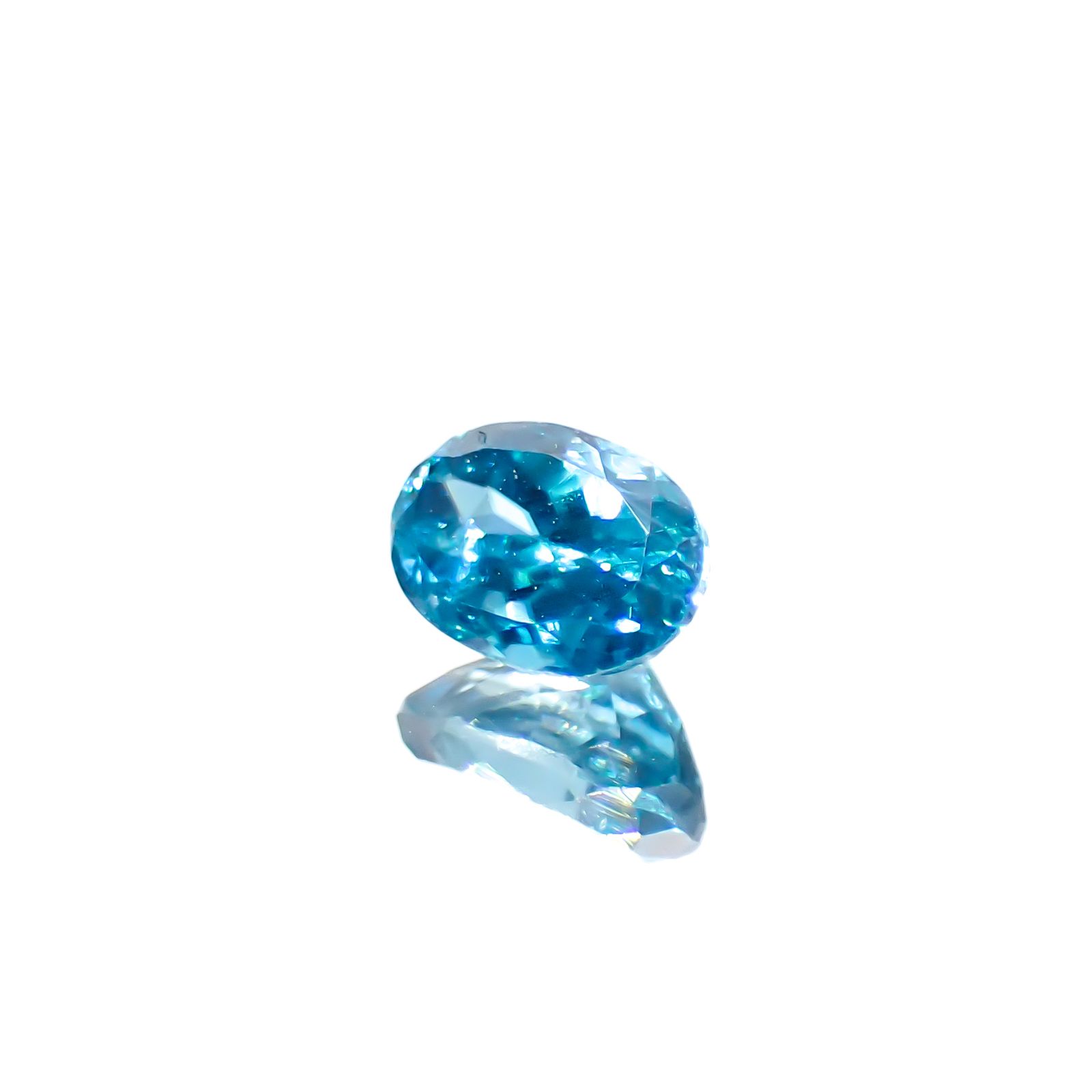 ブルージルコン カンボジア産 0.88ct[240728512]6.2x4.2mm前後