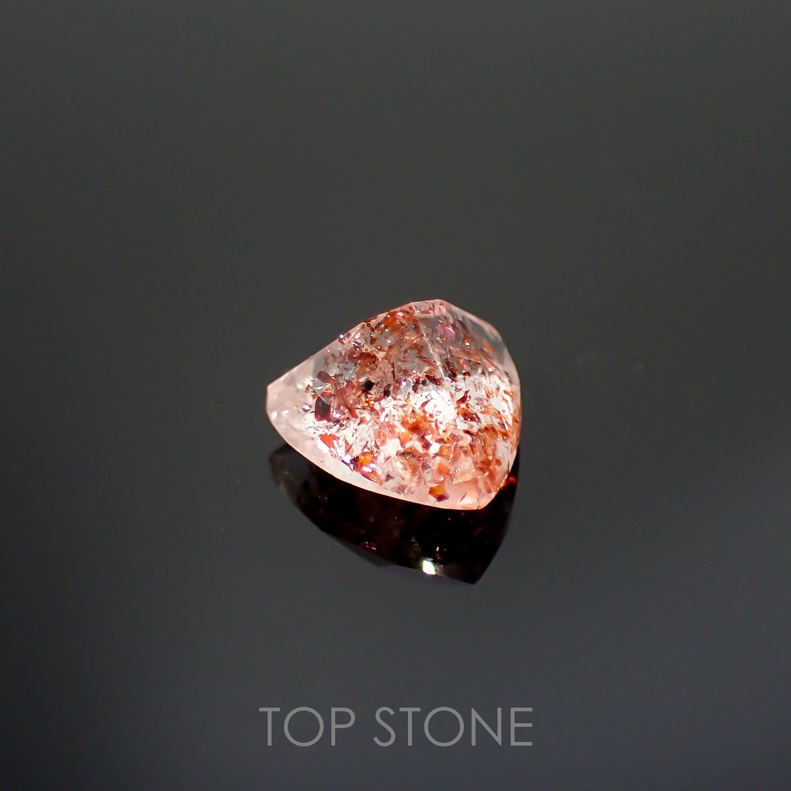 ファイヤークォーツ ナイジェリア産 1.39ct[220114754]7.5x7.9mm前後