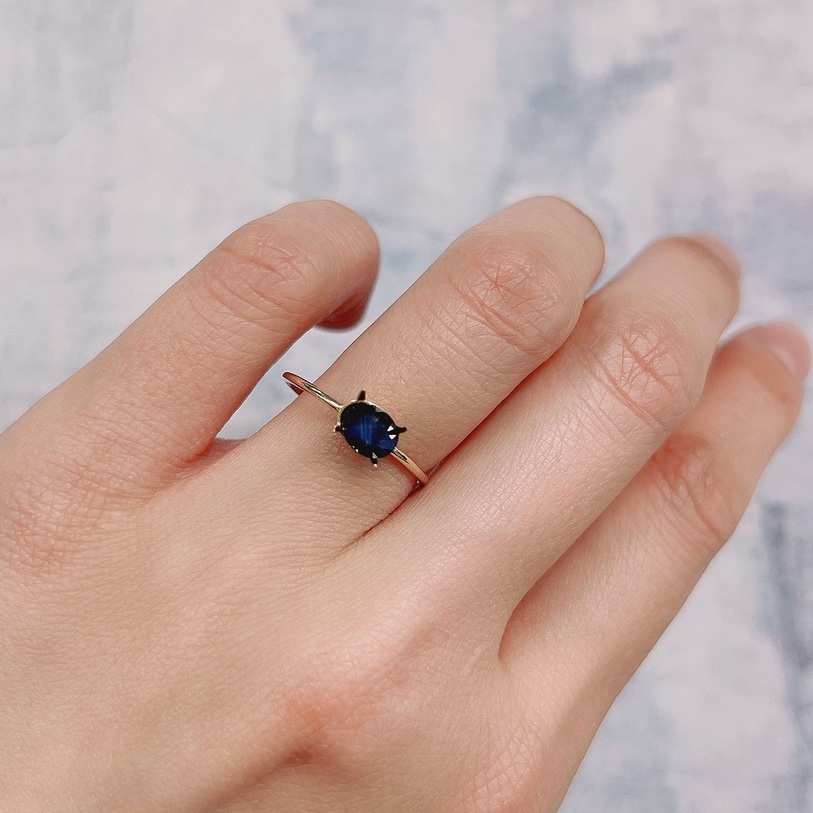 ミルキーシーンサファイア非加熱(宝石名シーン・サファイア) ケニア産 0.68ct 識別済[210712079]5.7×4.7mm前後