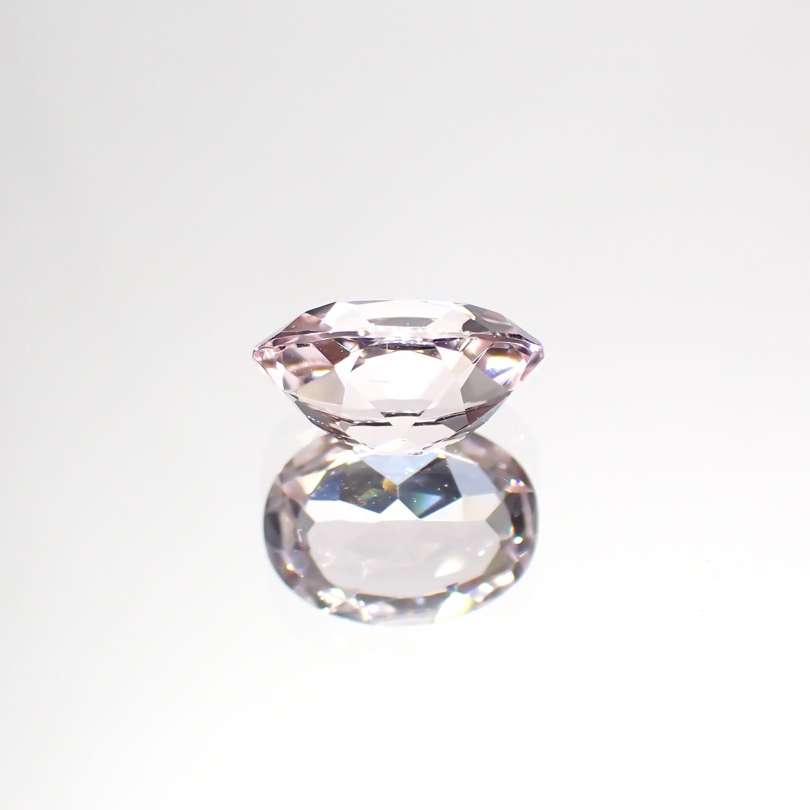 モルガナイト(宝石名モルガナイト)ナイジェリア産 1.11ct 識別済[220114005]8.1x6.1mm前後