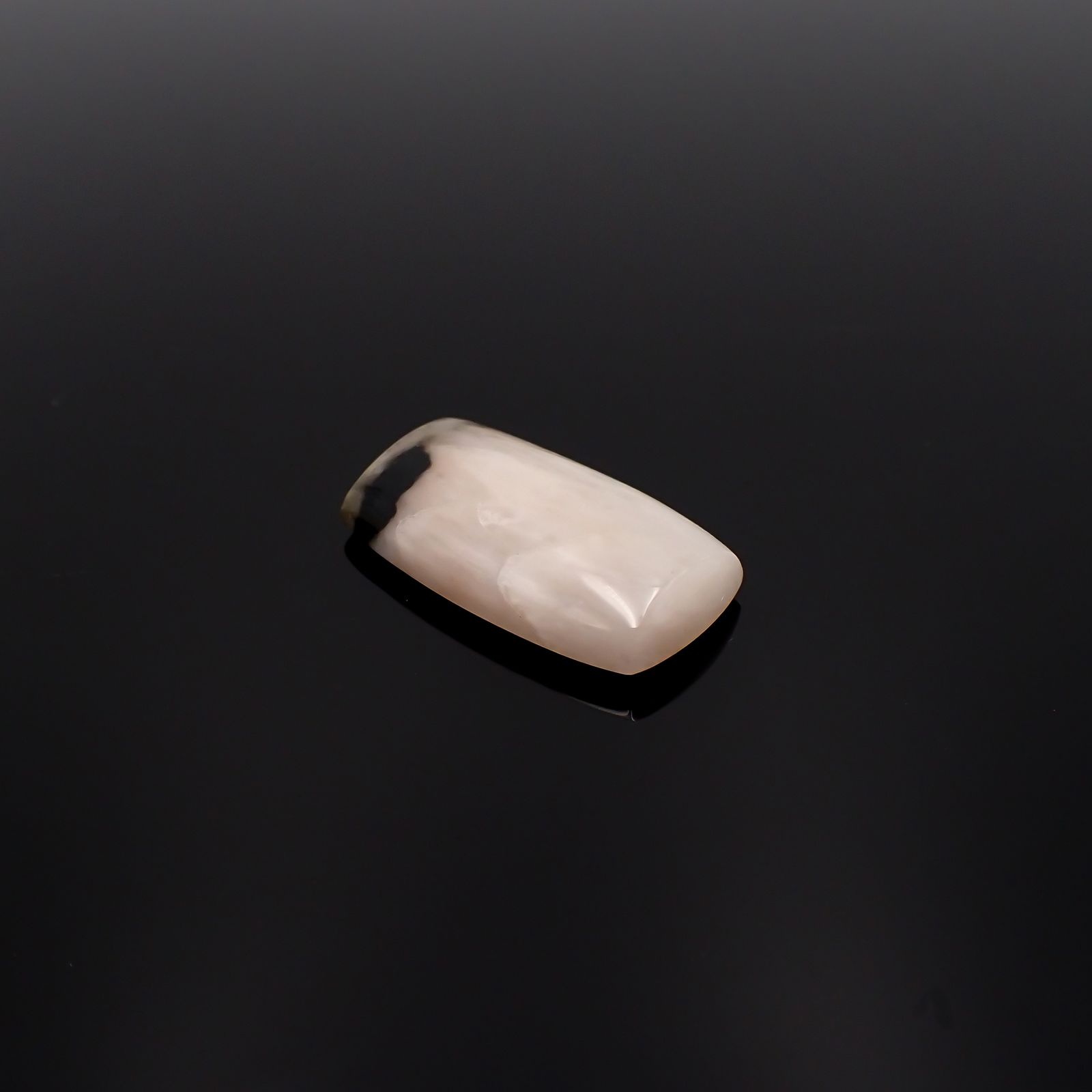 フェナカイト(宝石名ブラウン・フェナカイト)ブラジル産 16.738ct ソ付(彩珠)[231023796]23.7x13.1mm前後