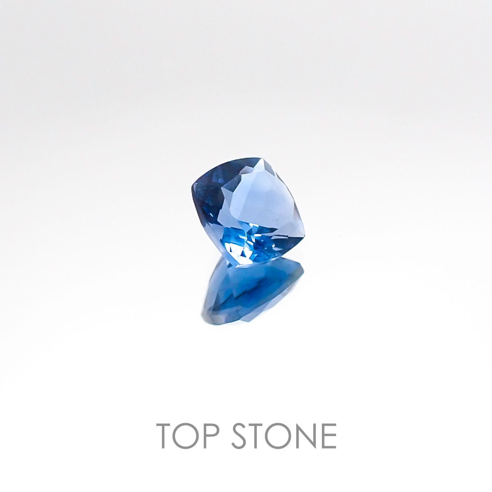 カラーチェンジフローライト ブラジル産 ルース 1.15ct[20106480]6.1×6.1mm前後