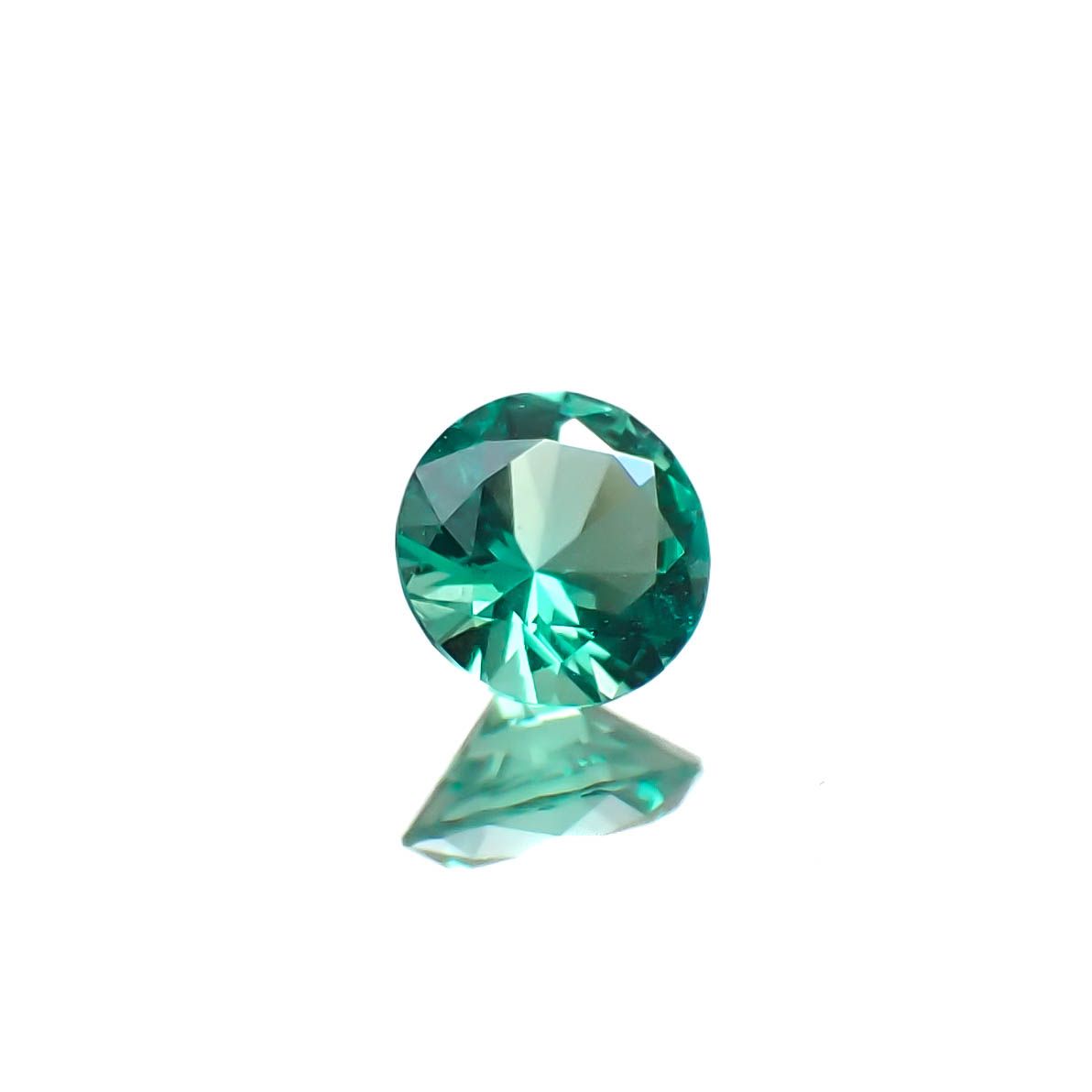 ノンオイルエメラルド(宝石名エメラルド)ロシア産 0.12ct 識別済[250330100]3.5x3.5mm前後