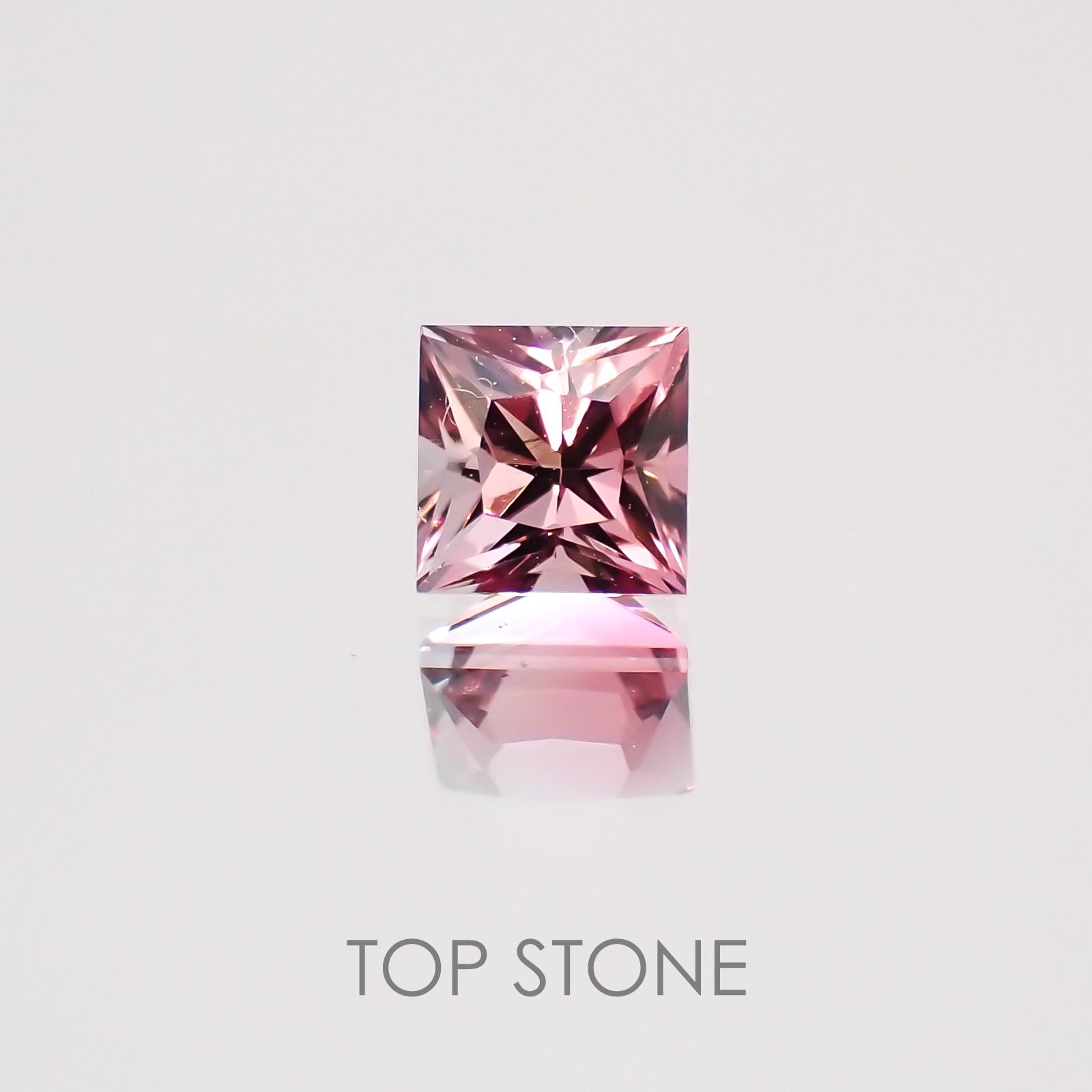 ◇プリンセスカット◇ピンクトルマリン(宝石名ピンク・トルマリン) ブラジル産 0.47ct 識別済[20128895]4×4mm前後